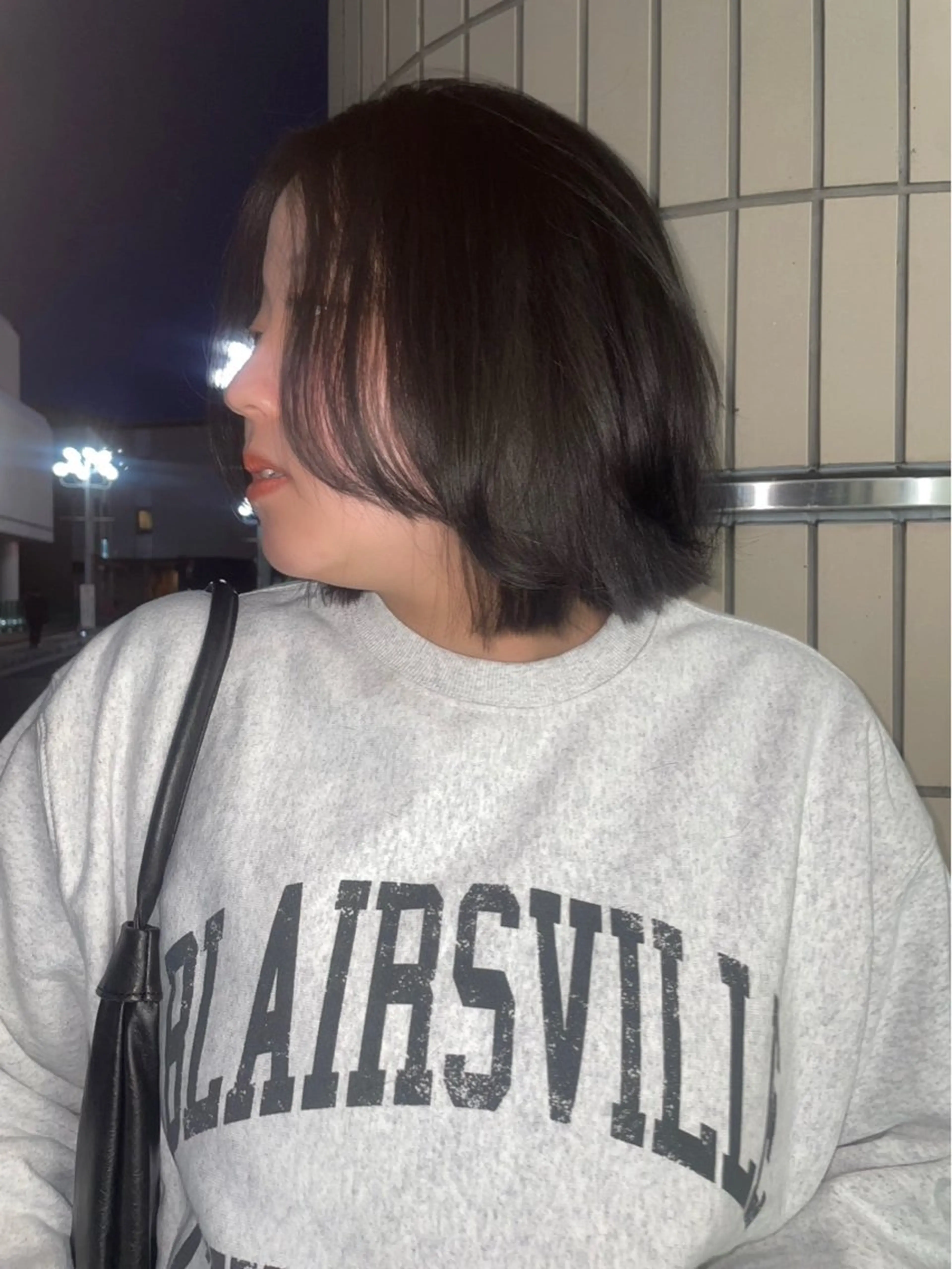 ミディアム ボブレイヤー ボブ レイヤーカット 外ハネヘア カット ユナ ナチュラル／透明感のヘアスタイル