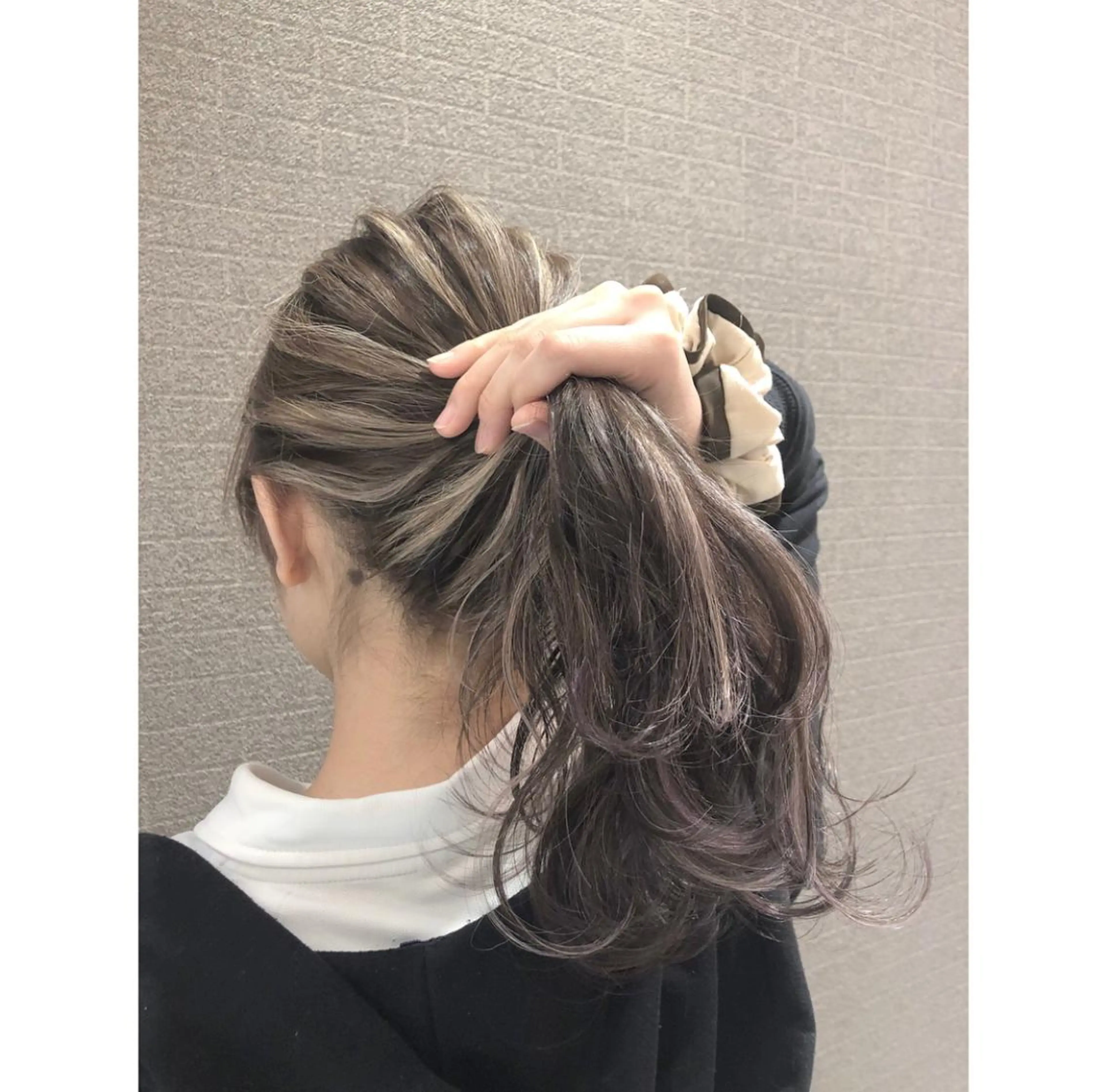ロング カラー ヘアアレンジ バレイヤージュ ベージュカラー デザインカラー グラデーションカラー ハイライトカラー アンドウ ユウ/ レイヤーカット/韓国のヘアスタイル