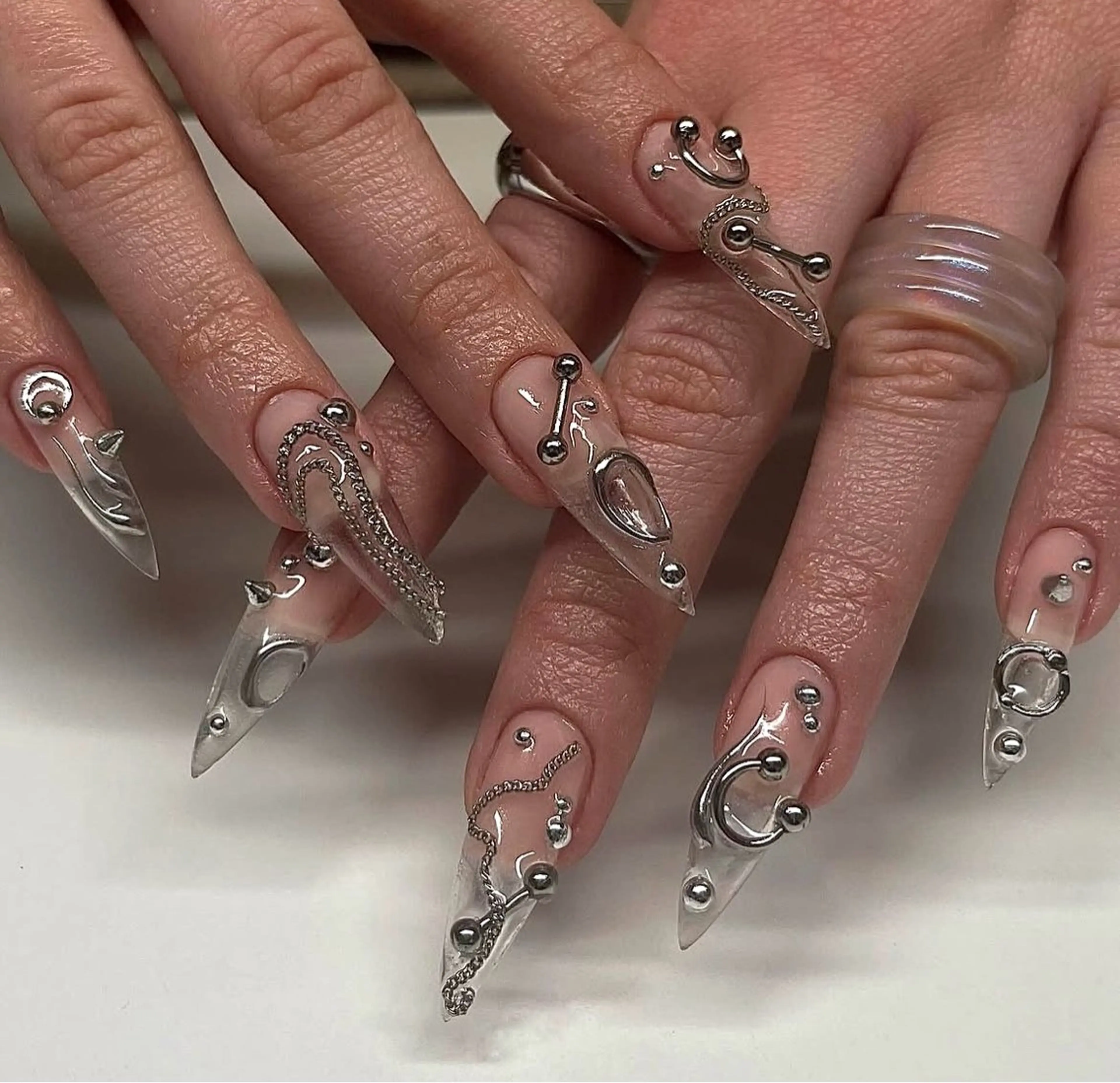 ネイル フレンチネイル ジェルネイル 韓国ネイル マグネットネイル ネイルチップ Rin Nail 新大久保店のネイルデザイン