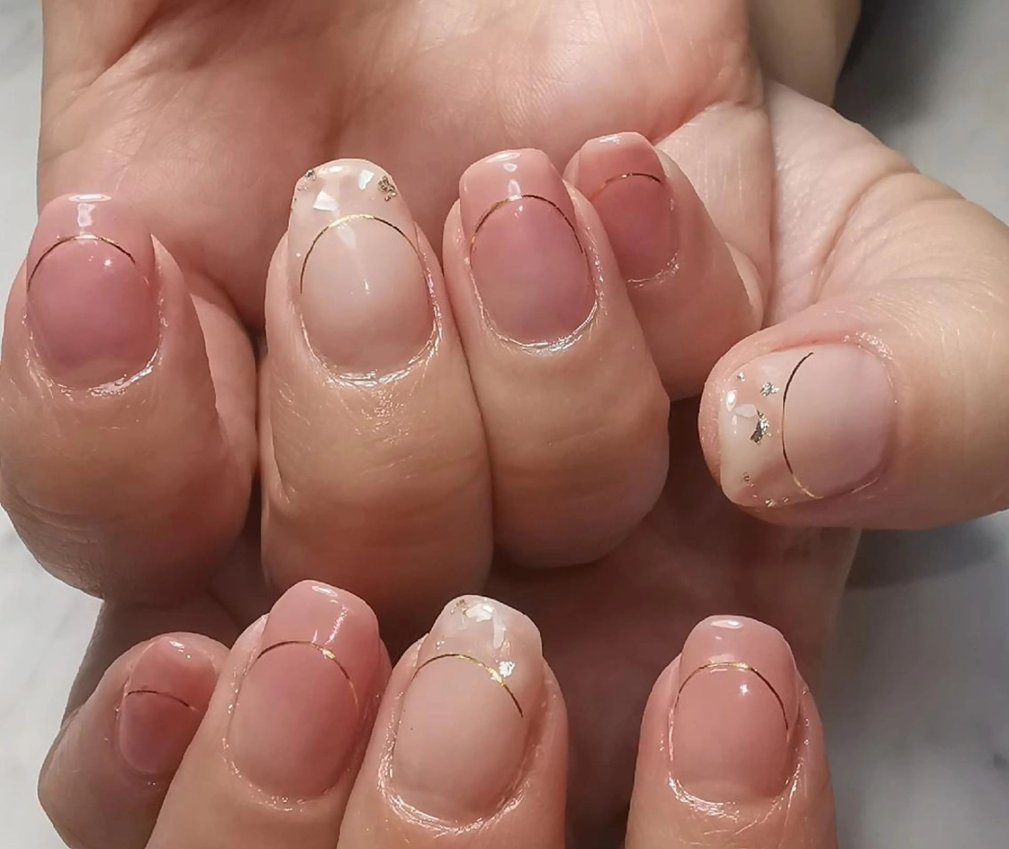 ネイル フレンチネイル グラデーション ハンドネイル reve あやののネイルデザイン