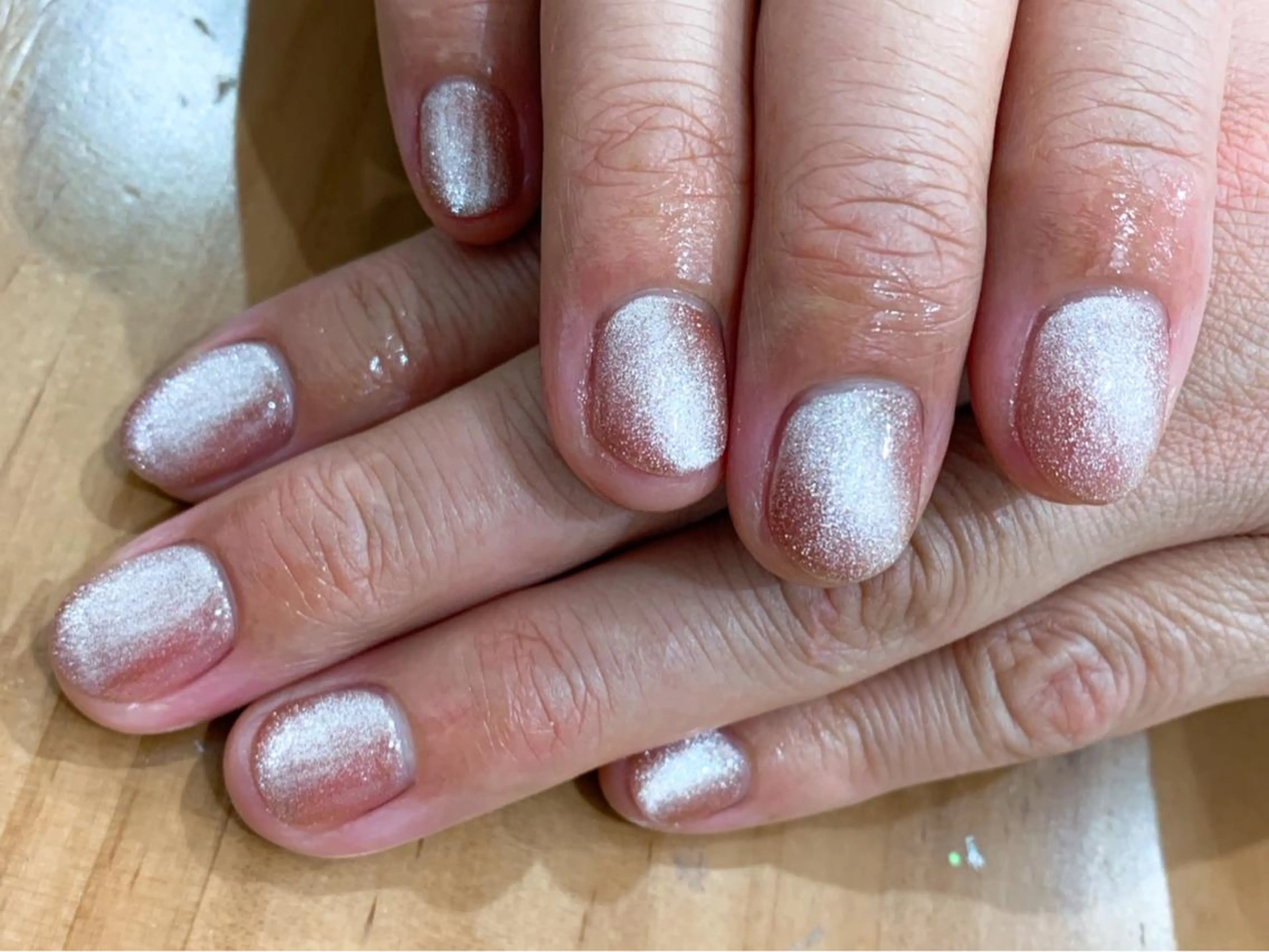 ネイル ハンドネイル 中川 愛理のネイルデザイン