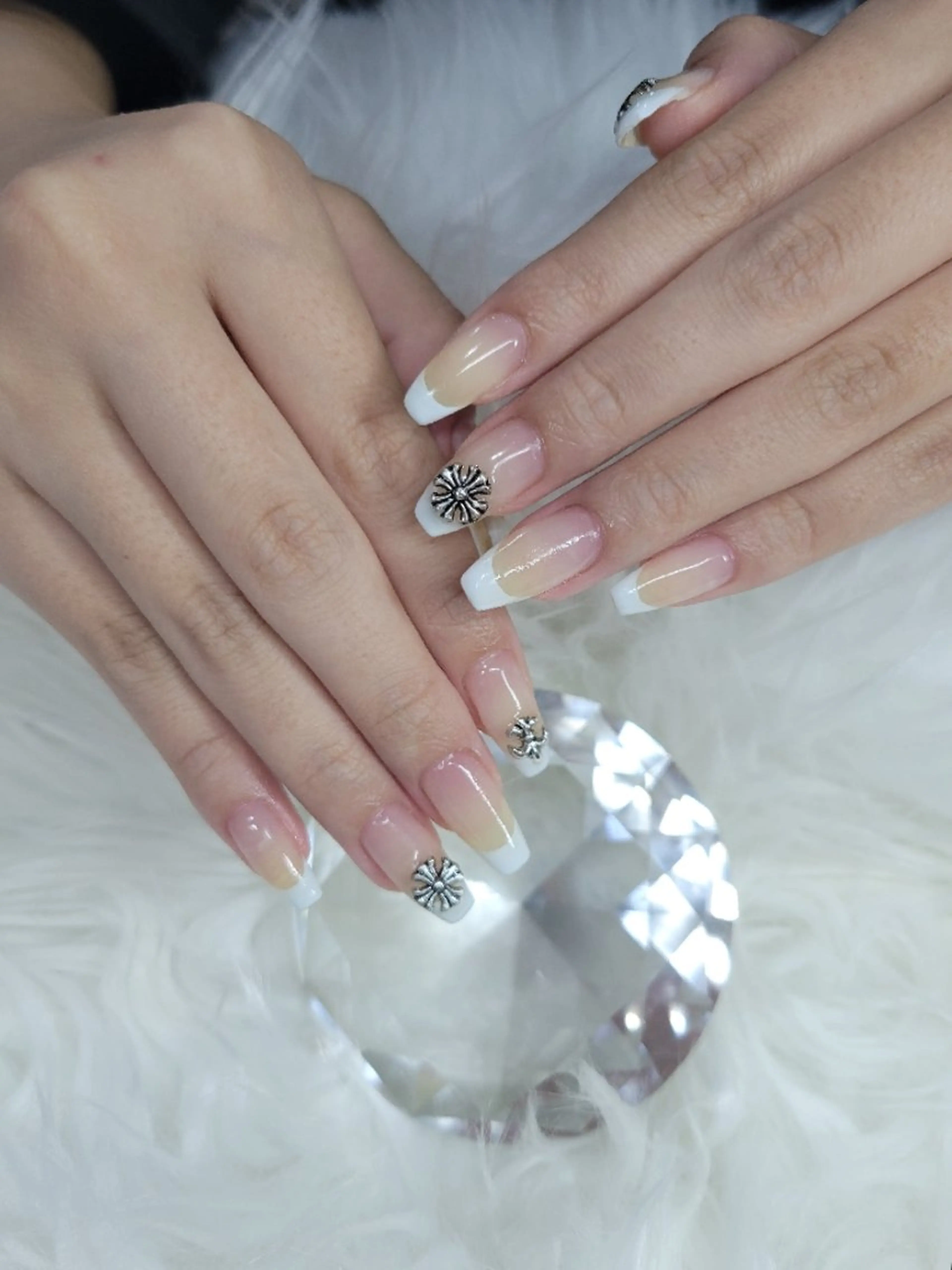 ネイル ハンドネイル 🌺chimu🌺 予約リクエスト可能☆のネイルデザイン