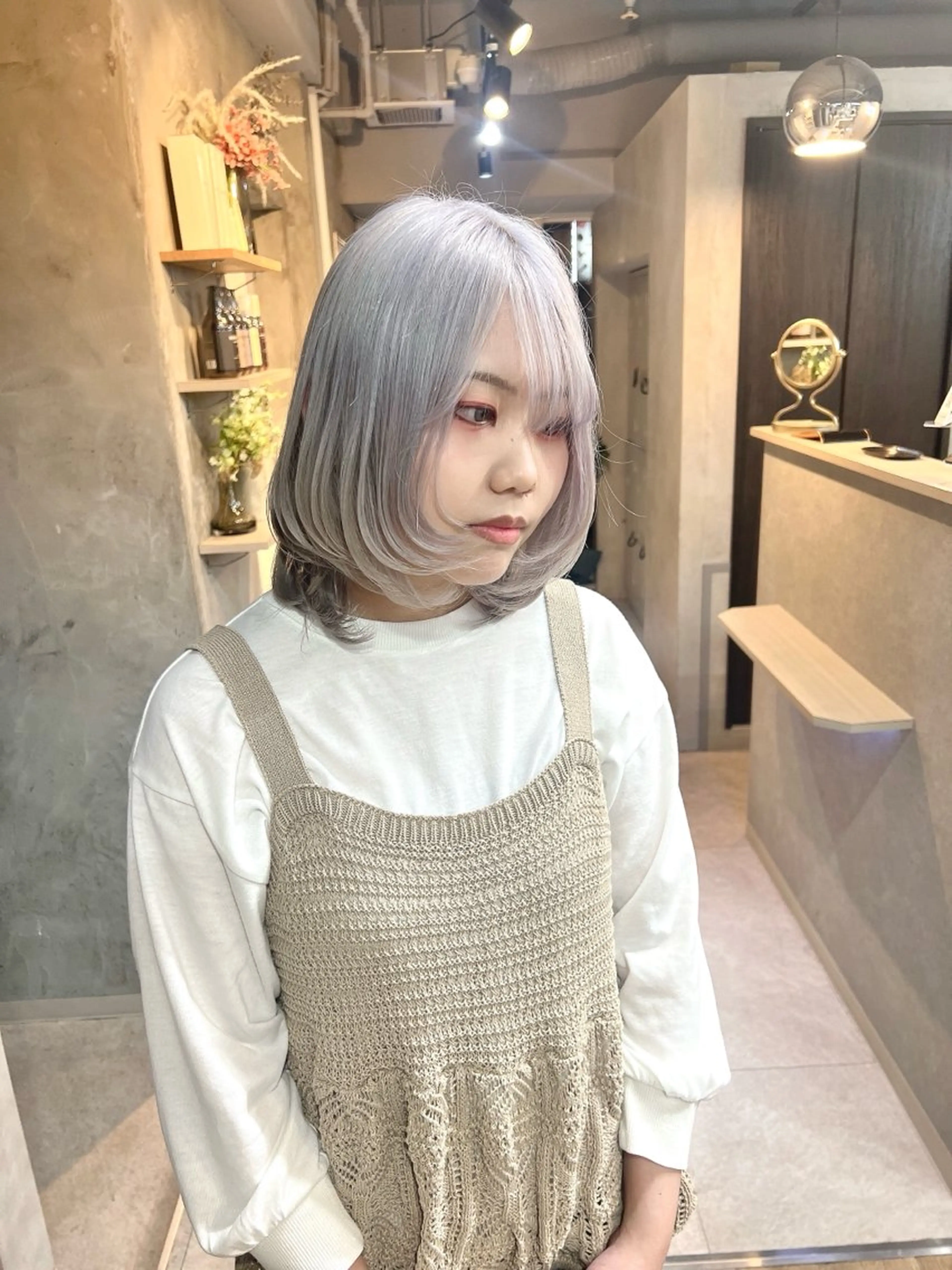 セミロング カラー ヘアカラー AIRI/難波/ ハイトーン/髪質改善のヘアスタイル