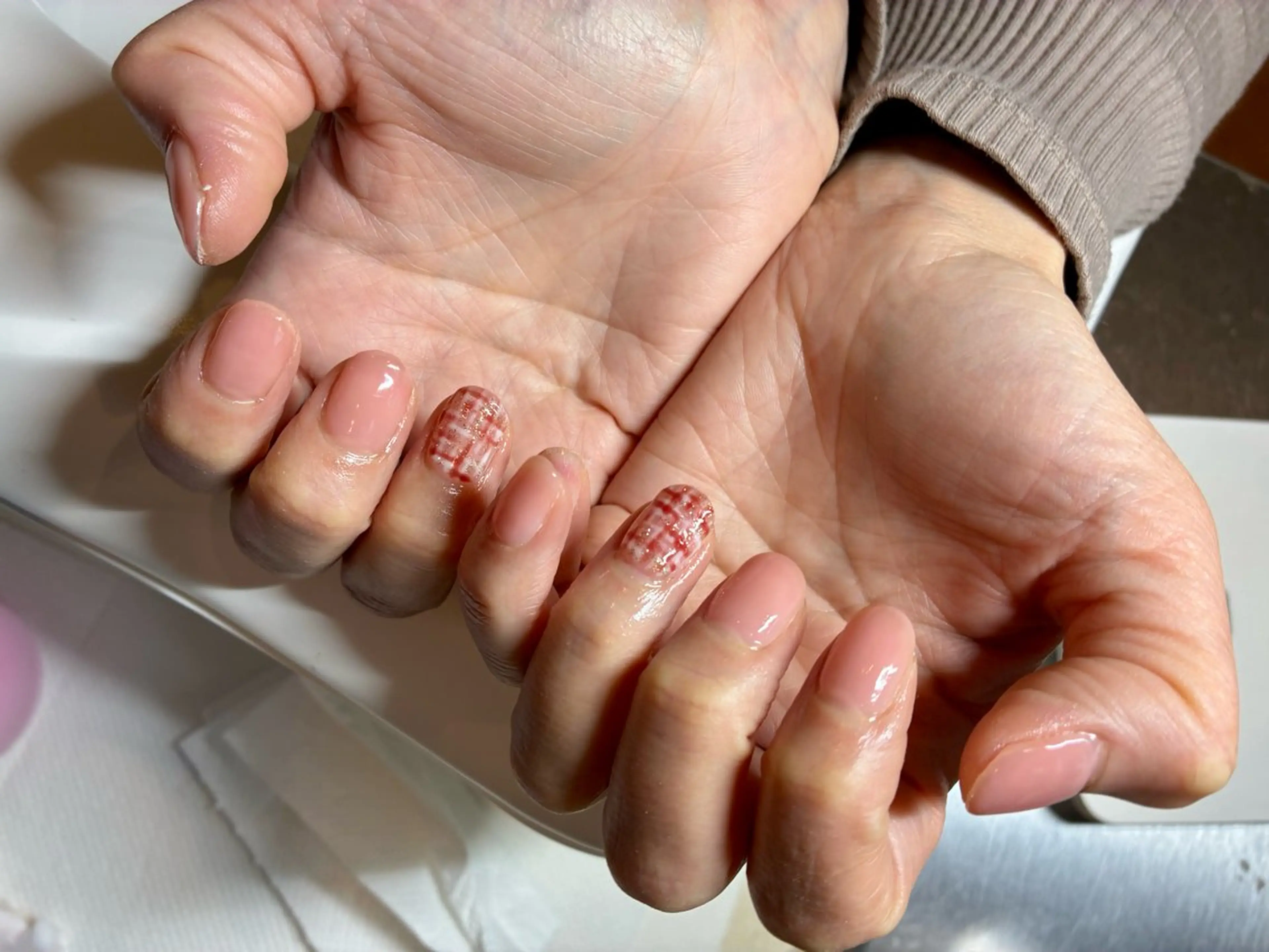 ネイル ツイードネイル レナークイスト 太田のネイルデザイン