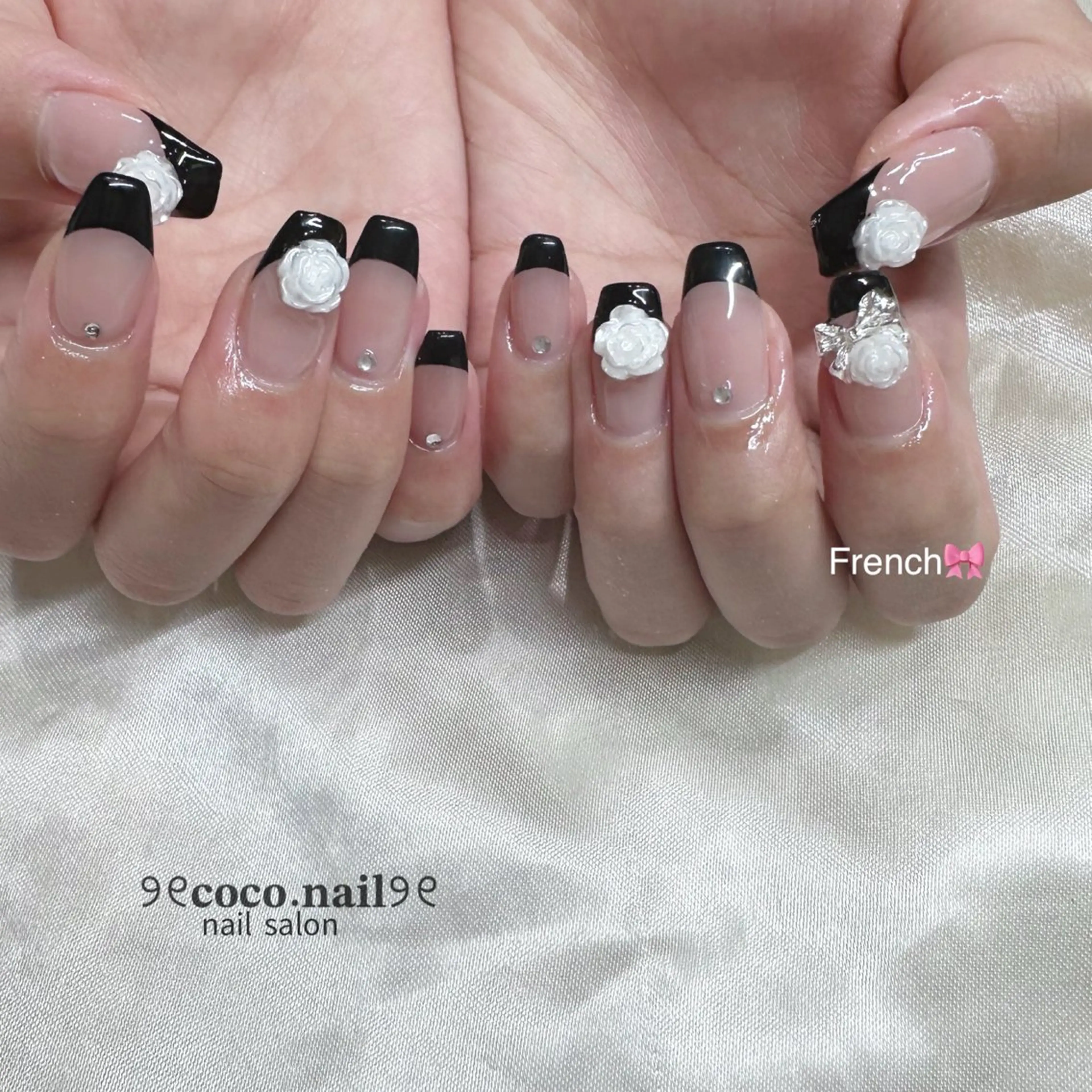 ネイル ハンドネイル フットネイル lili.nail y2k/長さ出しのネイルデザイン
