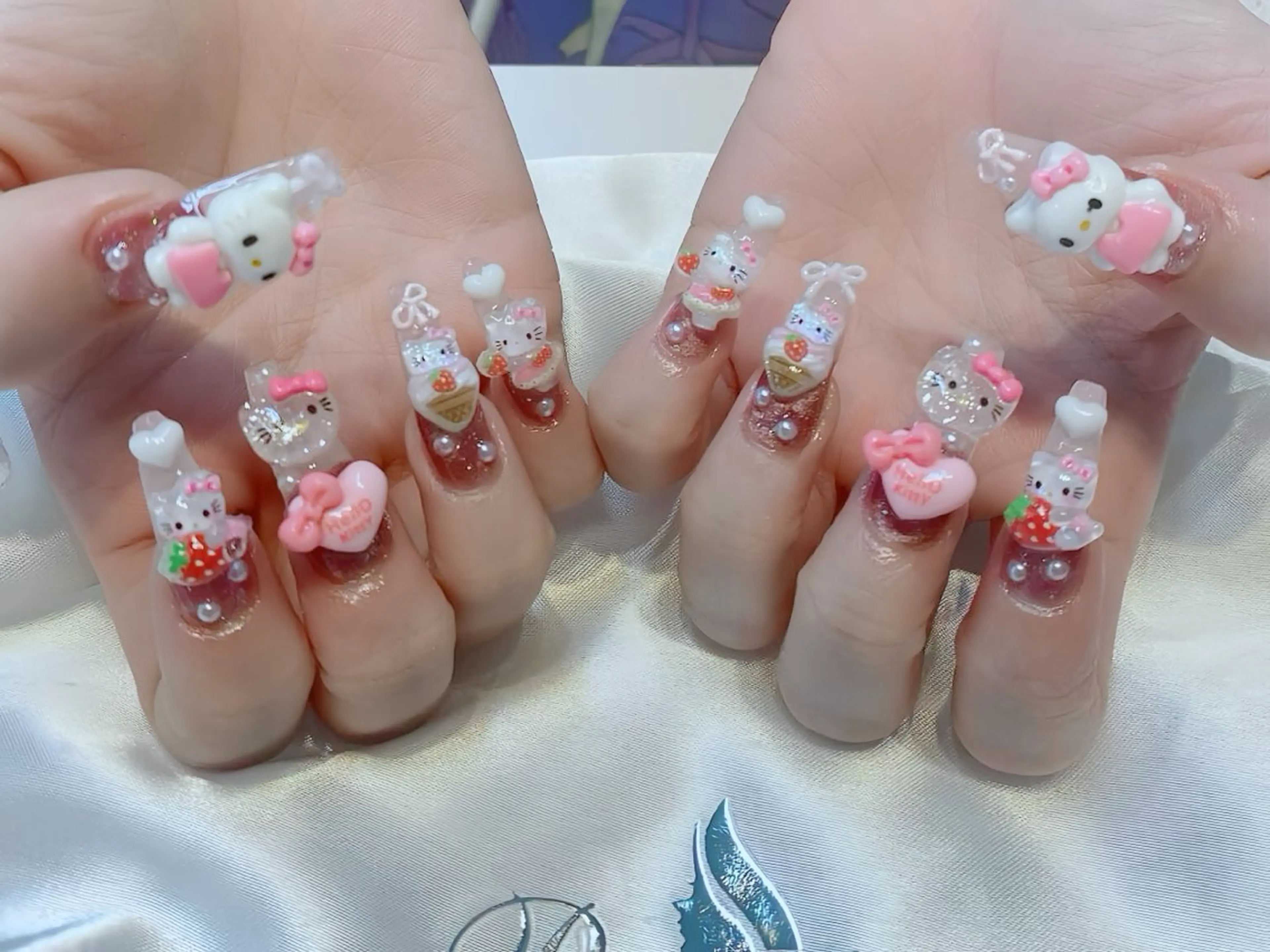 ネイル アニマル柄 ボルドー ブラウン チークネイル フレンチネイル ハンドネイル Rin Nail 新大久保店のネイルデザイン