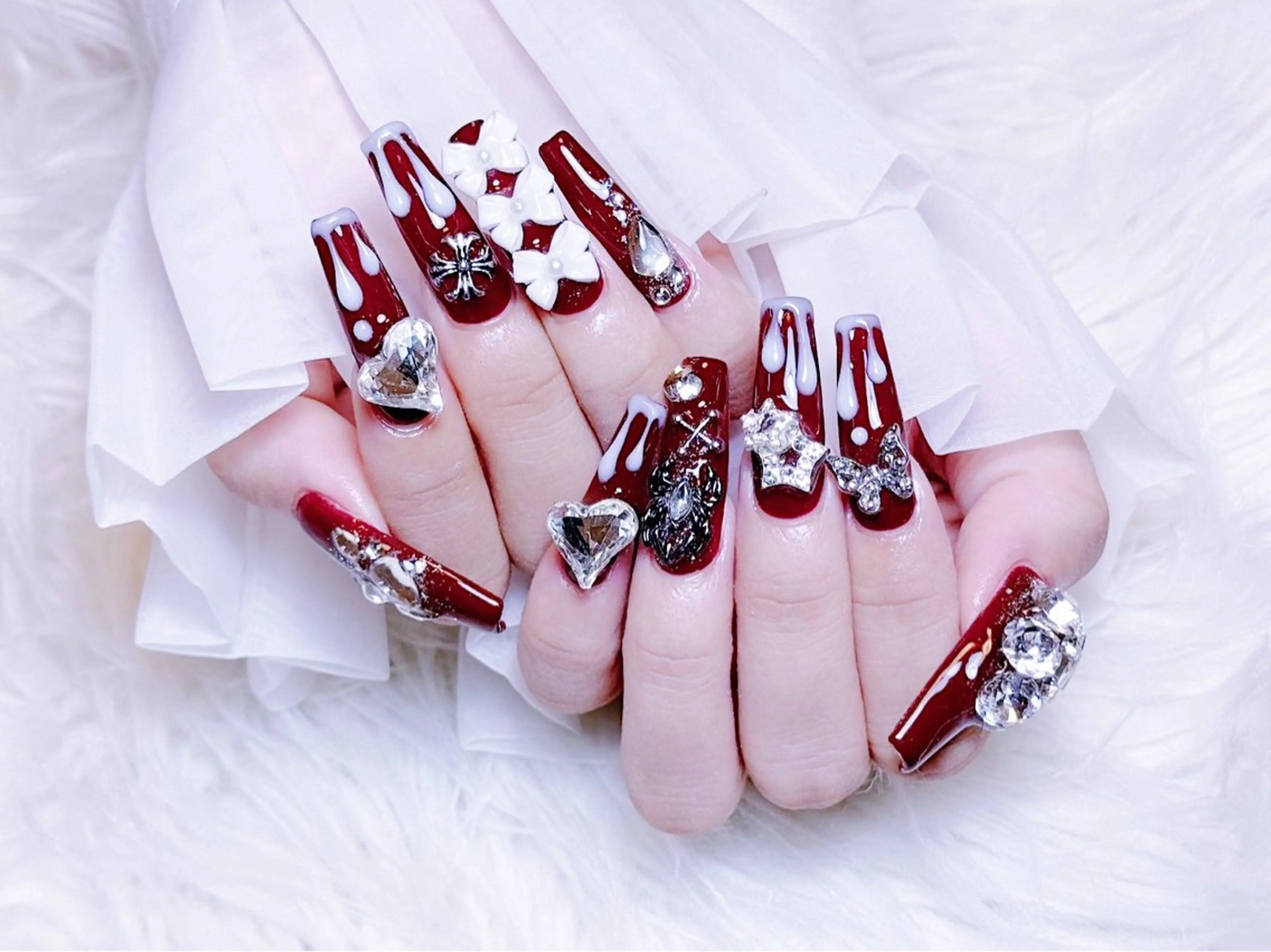 ネイル チークネイル 長さ出し フラワーネイル フレンチネイル ガーリー ハンドネイル NEW NAIL 池袋のネイルデザイン