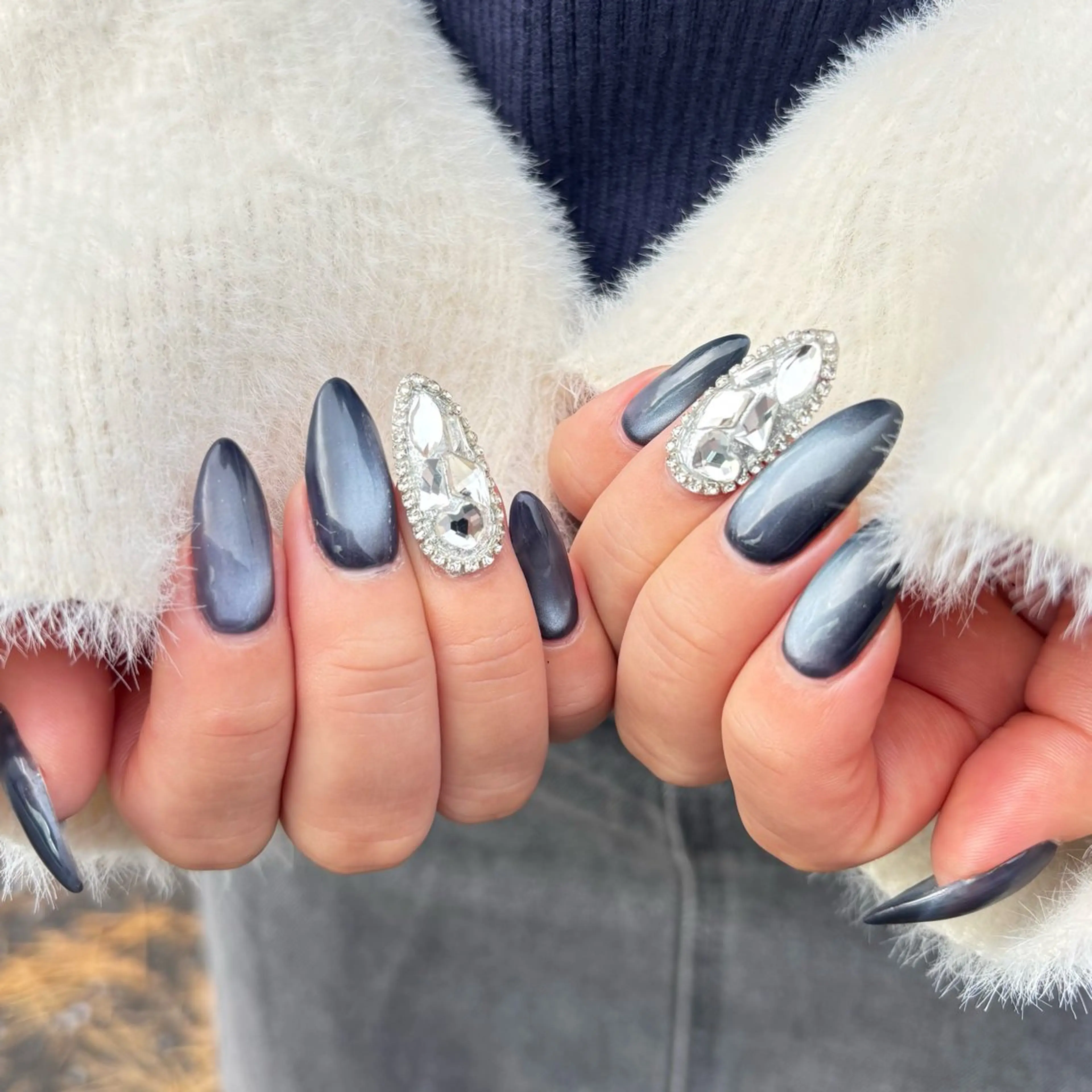 ネイル キラキラネイル 韓国ネイル マグネットネイル ワンホンネイル FIRSTCLASS KAYOのネイルデザイン