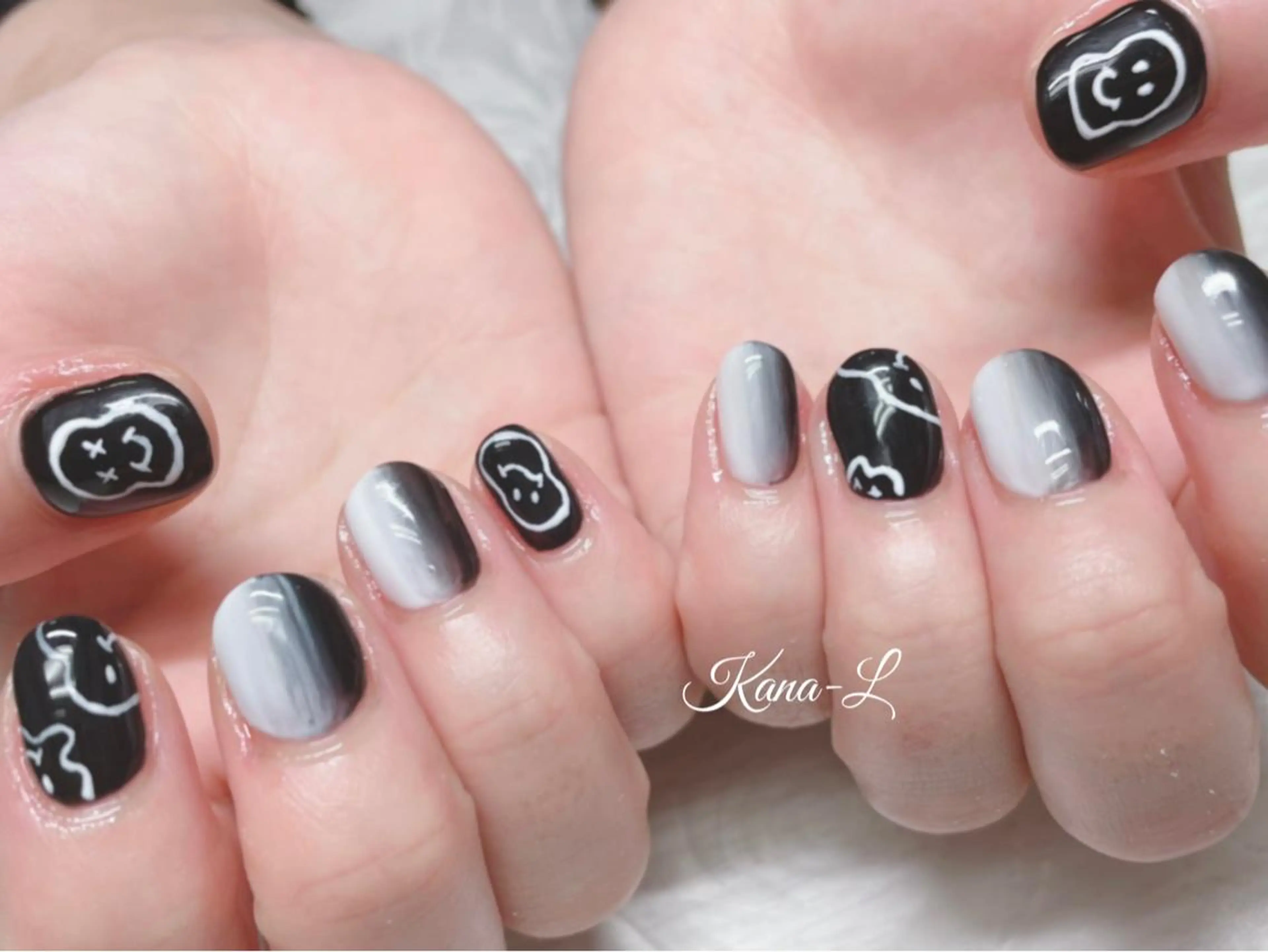 カラー ネイル グラデーションカラー アートネイル グラデーション 芦辺 香奈のネイルデザイン