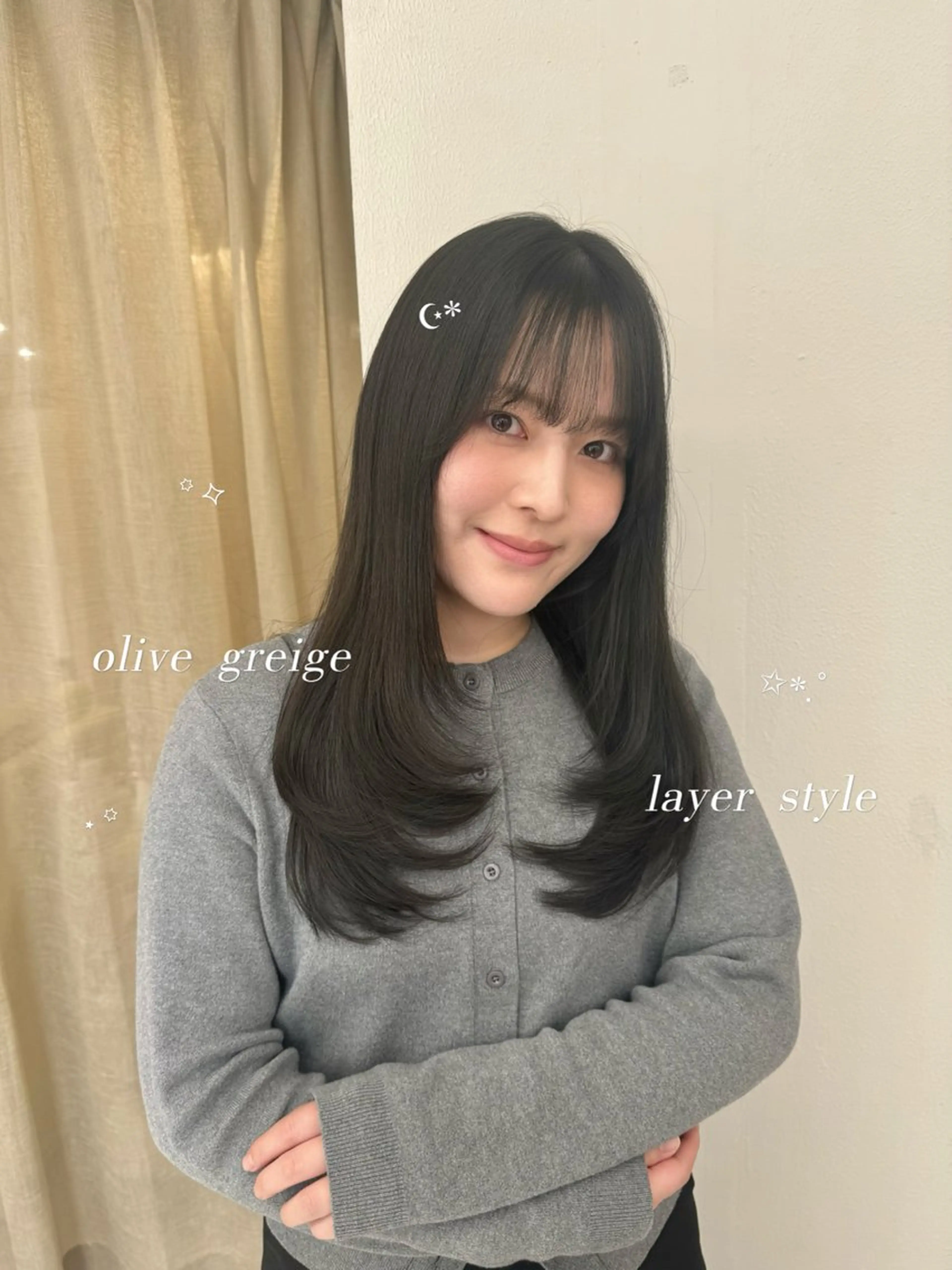 ロング カラー ベージュカラー グレージュ オリーブベージュ レイヤーカット SLASHスラッシュ 小西結奈のヘアスタイル