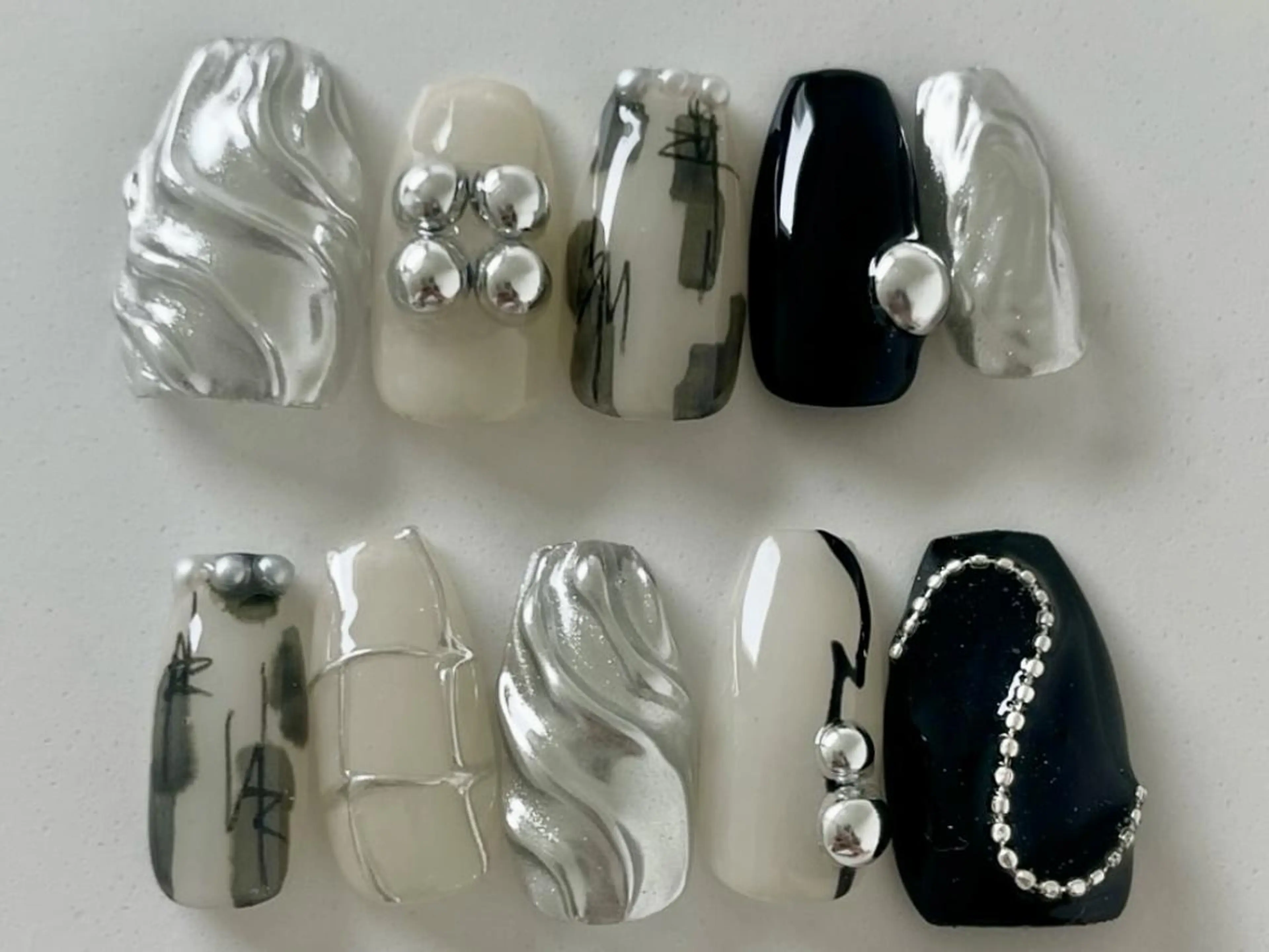 ネイル フットネイル フレンチネイル ジェルネイル ガラスフレンチ 韓国ネイル ハンドネイル ハンドケア MoriseNail 表参道 Ninaになのネイルデザイン