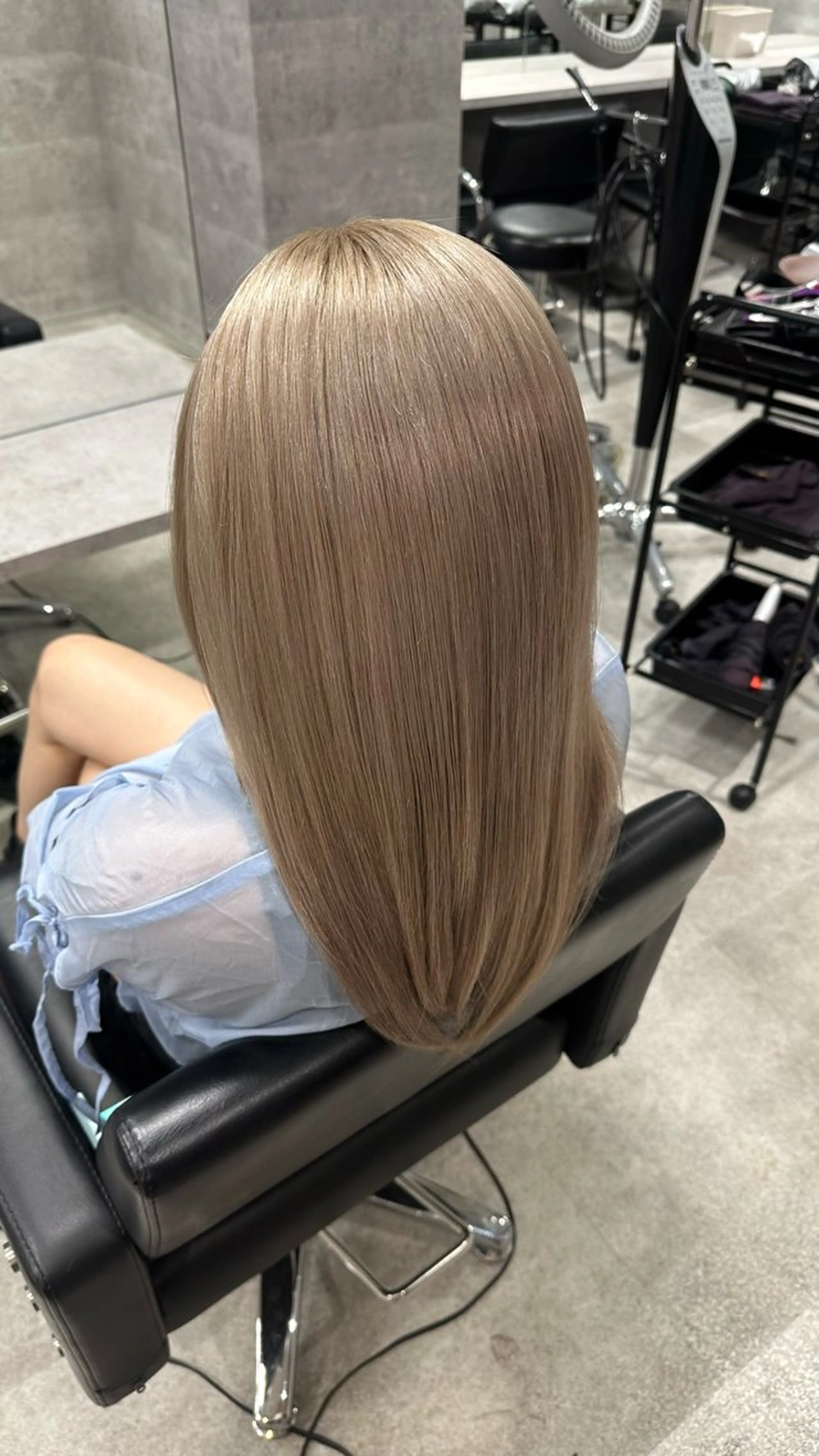 セミロング 藤田 純平のヘアスタイル