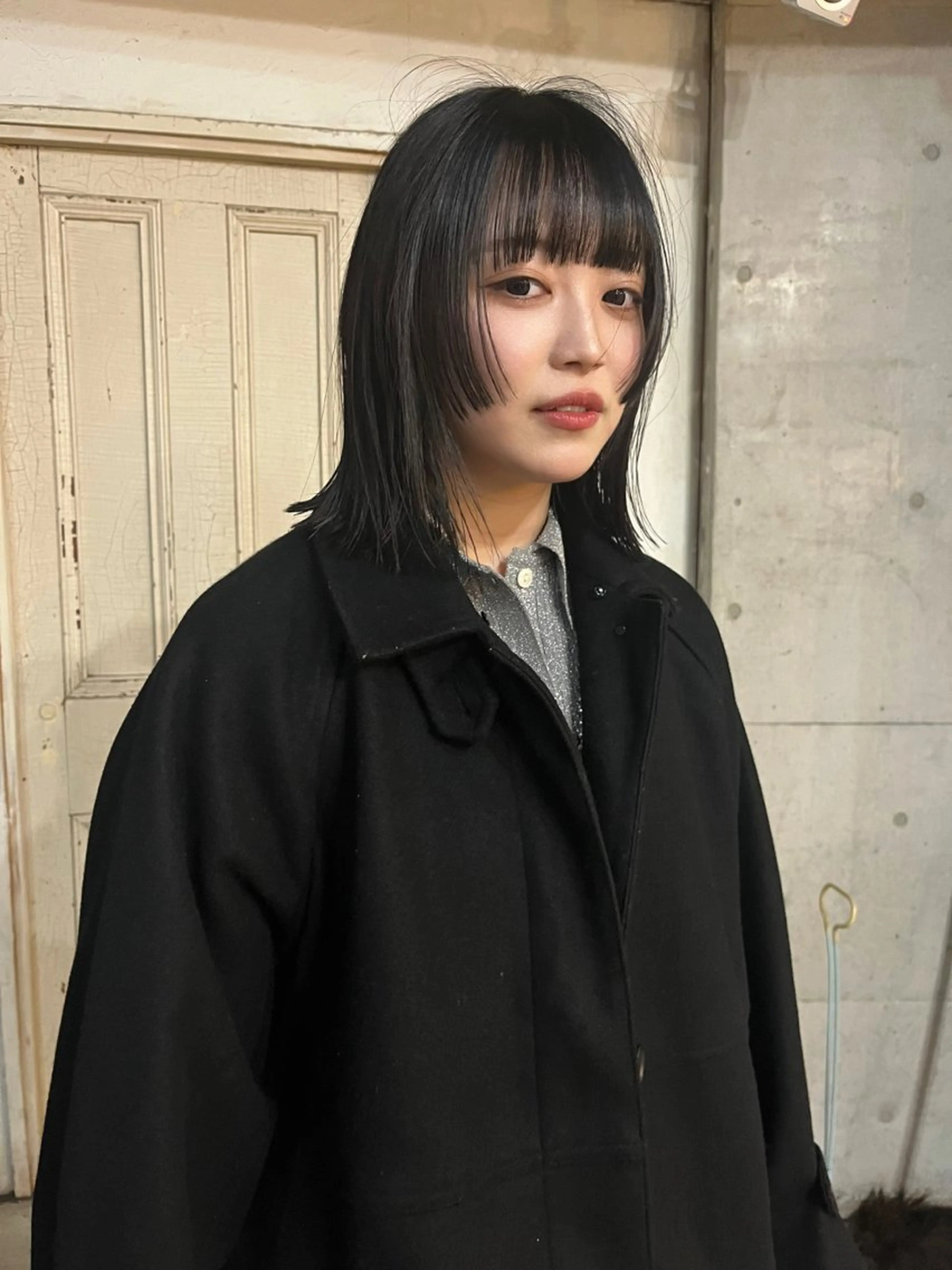 ミディアム カット ヘアカラー トリートメント ハイトーン/顔まわり レイヤー/YUKAのヘアスタイル