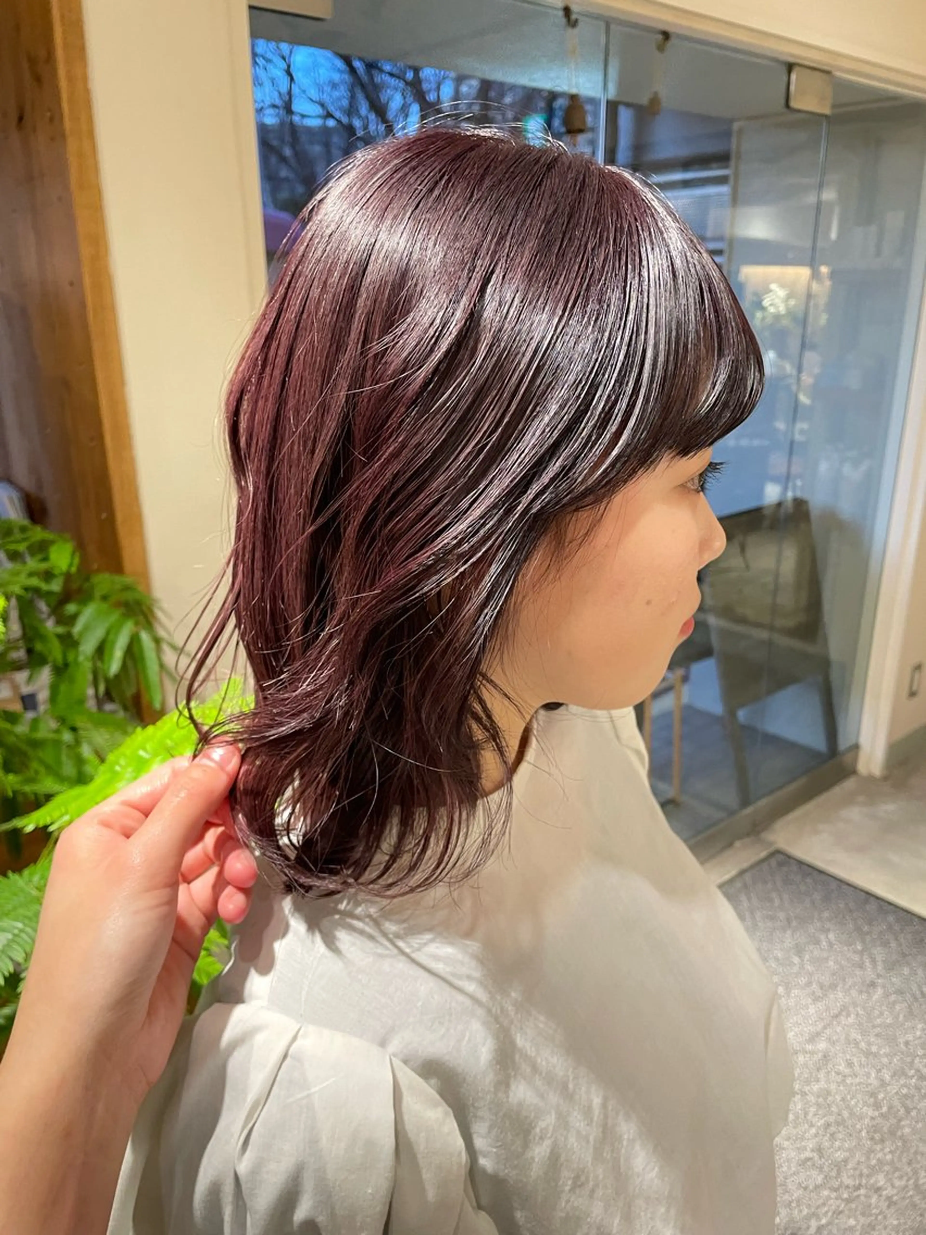 ミディアム 透明感カラー🫧/ レイヤー/髪質改善のヘアスタイル