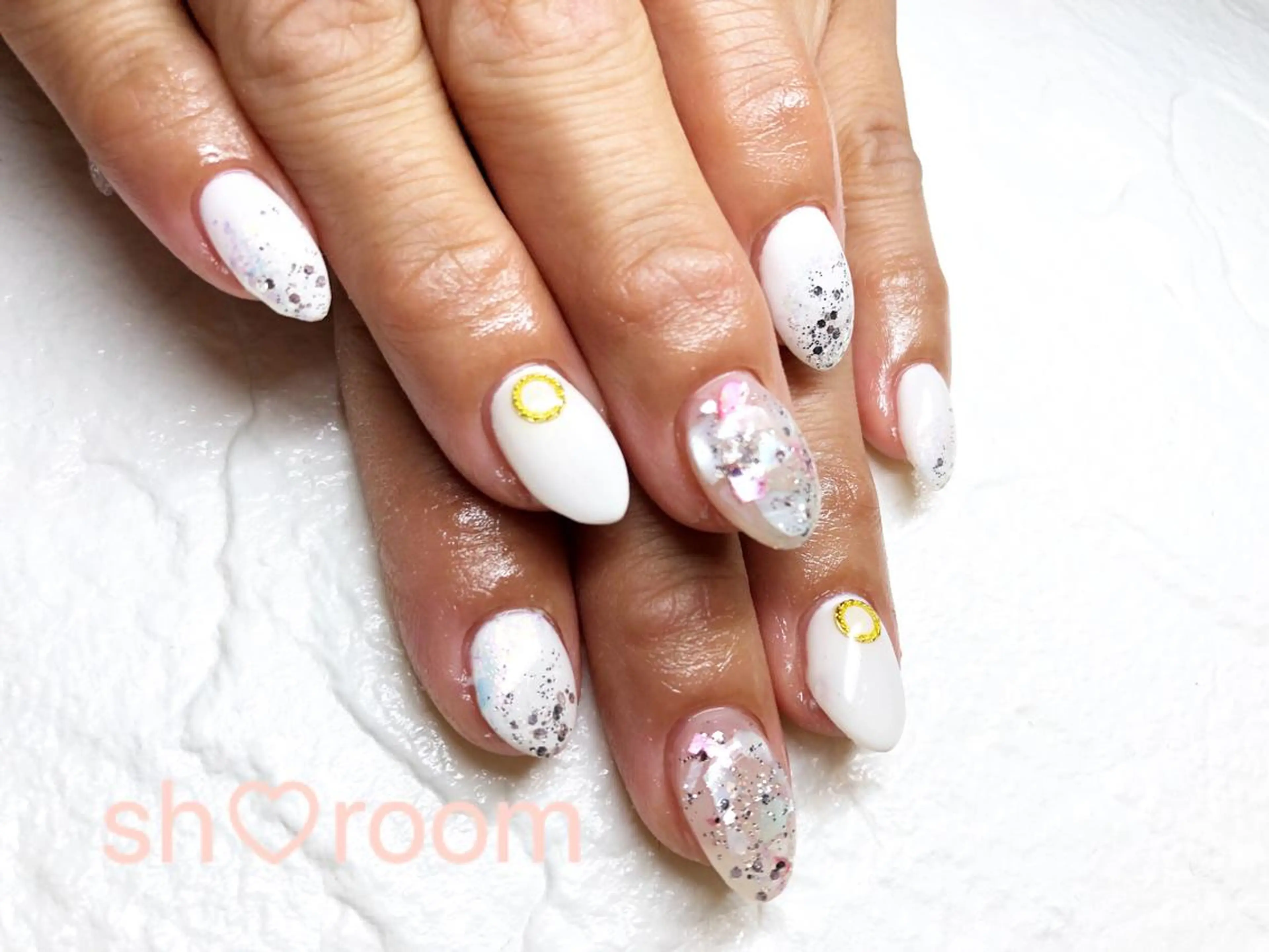 ネイル オーロラネイル キラキラネイル 韓国ネイル ミラーネイル ニュアンスネイル Nail salon Ruuのネイルデザイン