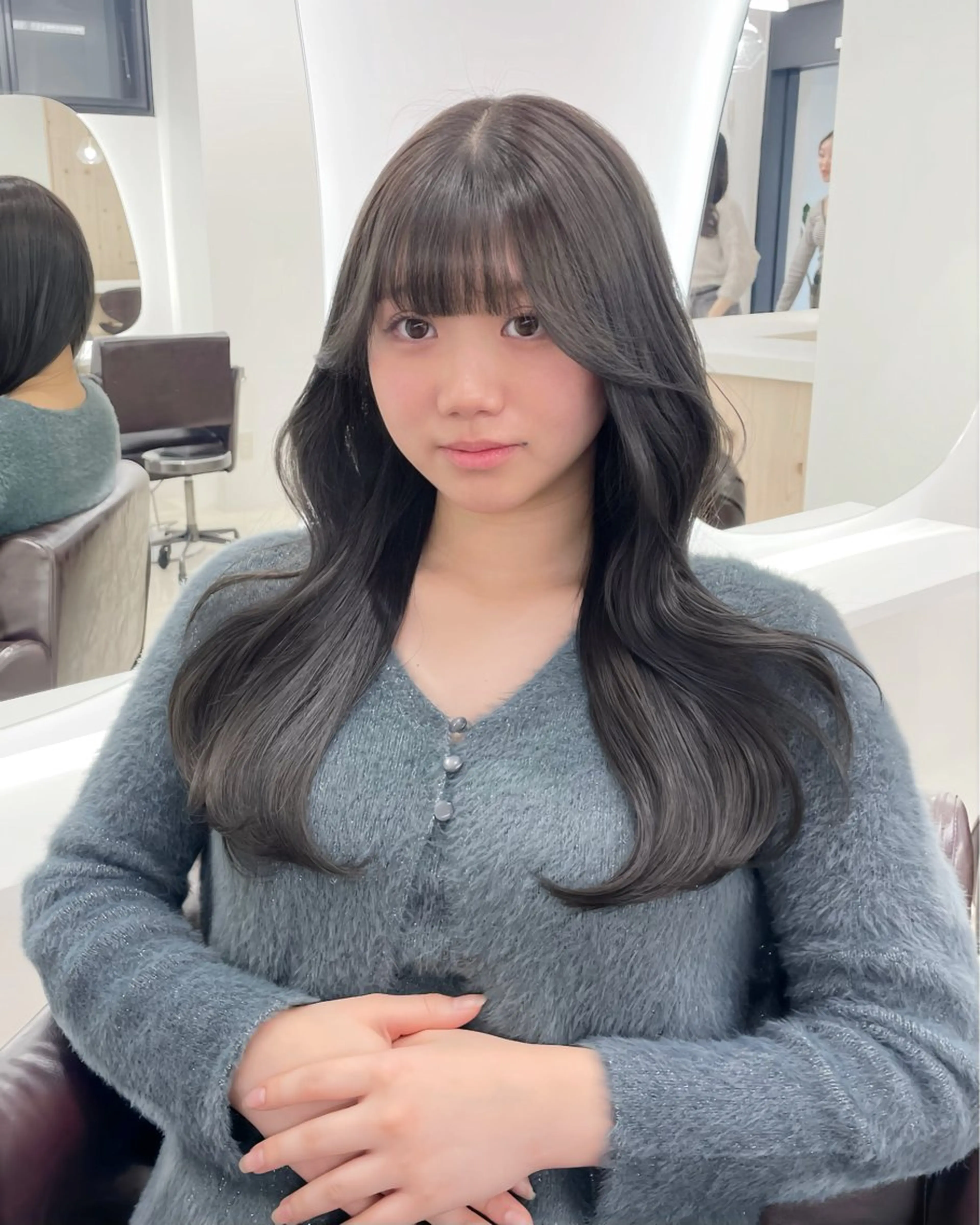 ロング カラー カット ヘアカラー トリートメント ヘアセット 新宿/韓国ヘア/ 髪質改善ストレートのヘアスタイル