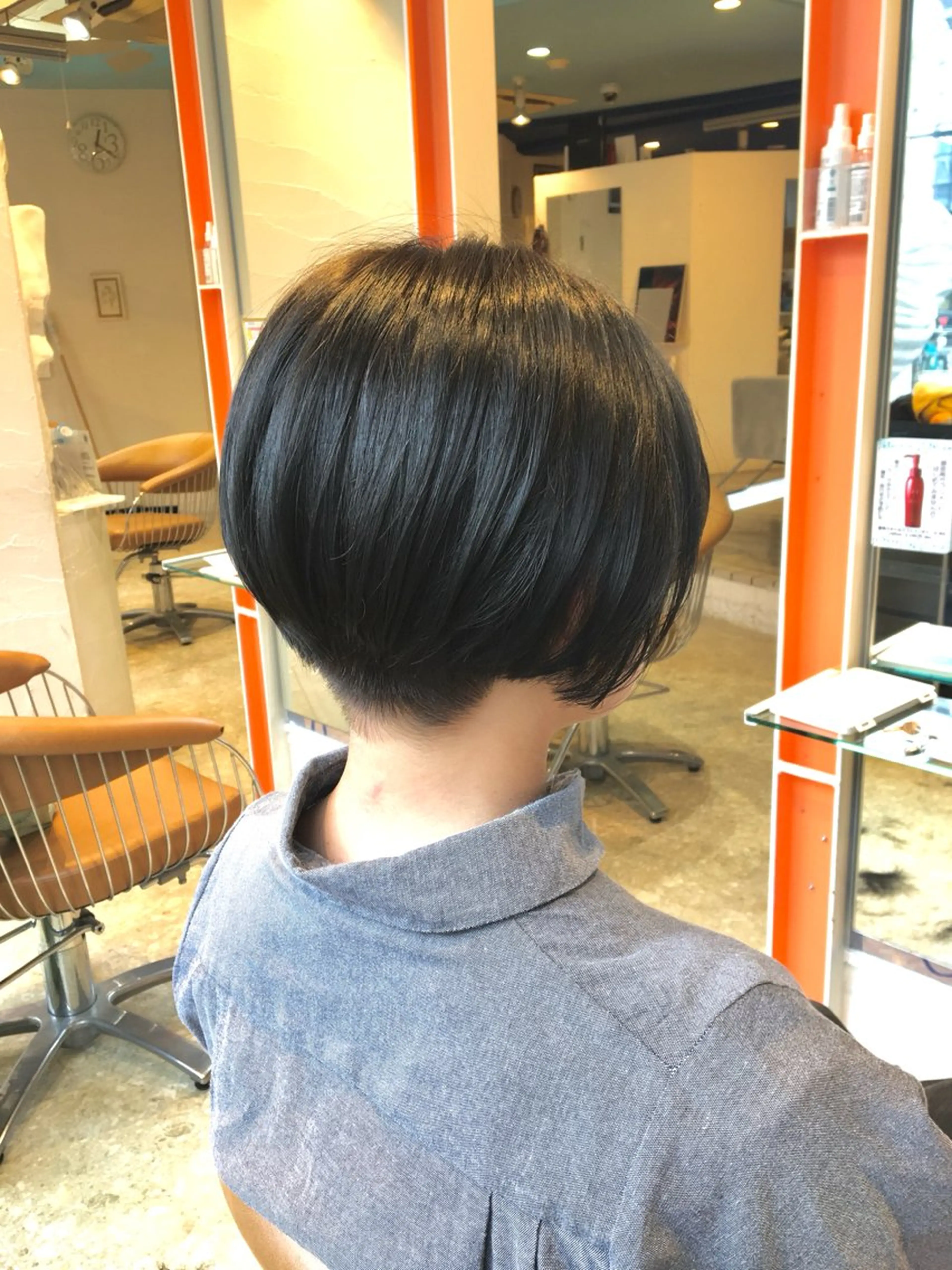 ショート カラー カット ヘアカラー うしだ かおるのヘアスタイル