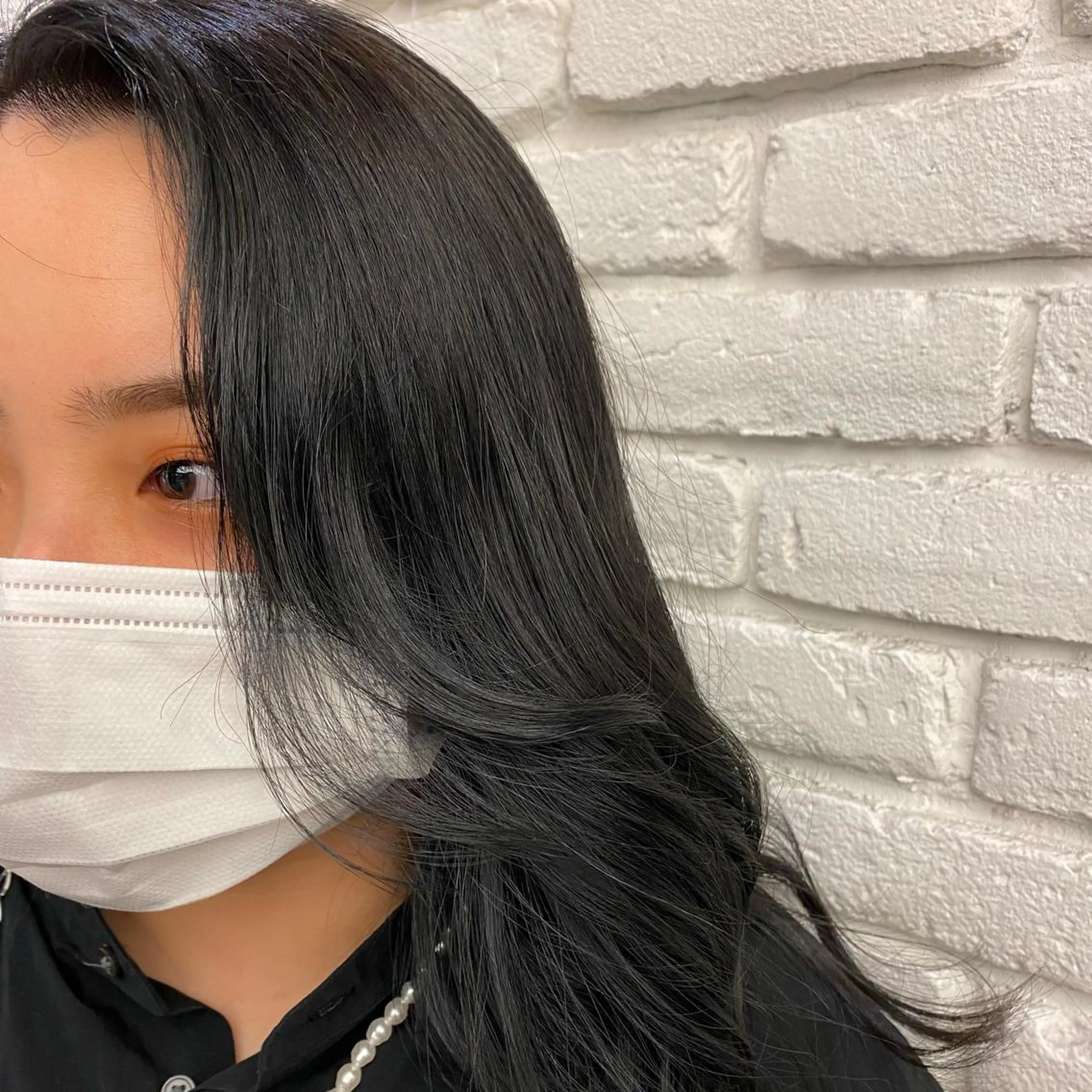 ロング カラー 黒髪 ブルーカラー ブルーブラック 顔周りカット ✨️今だけ無料✨️ 鶴田みなみのヘアスタイル