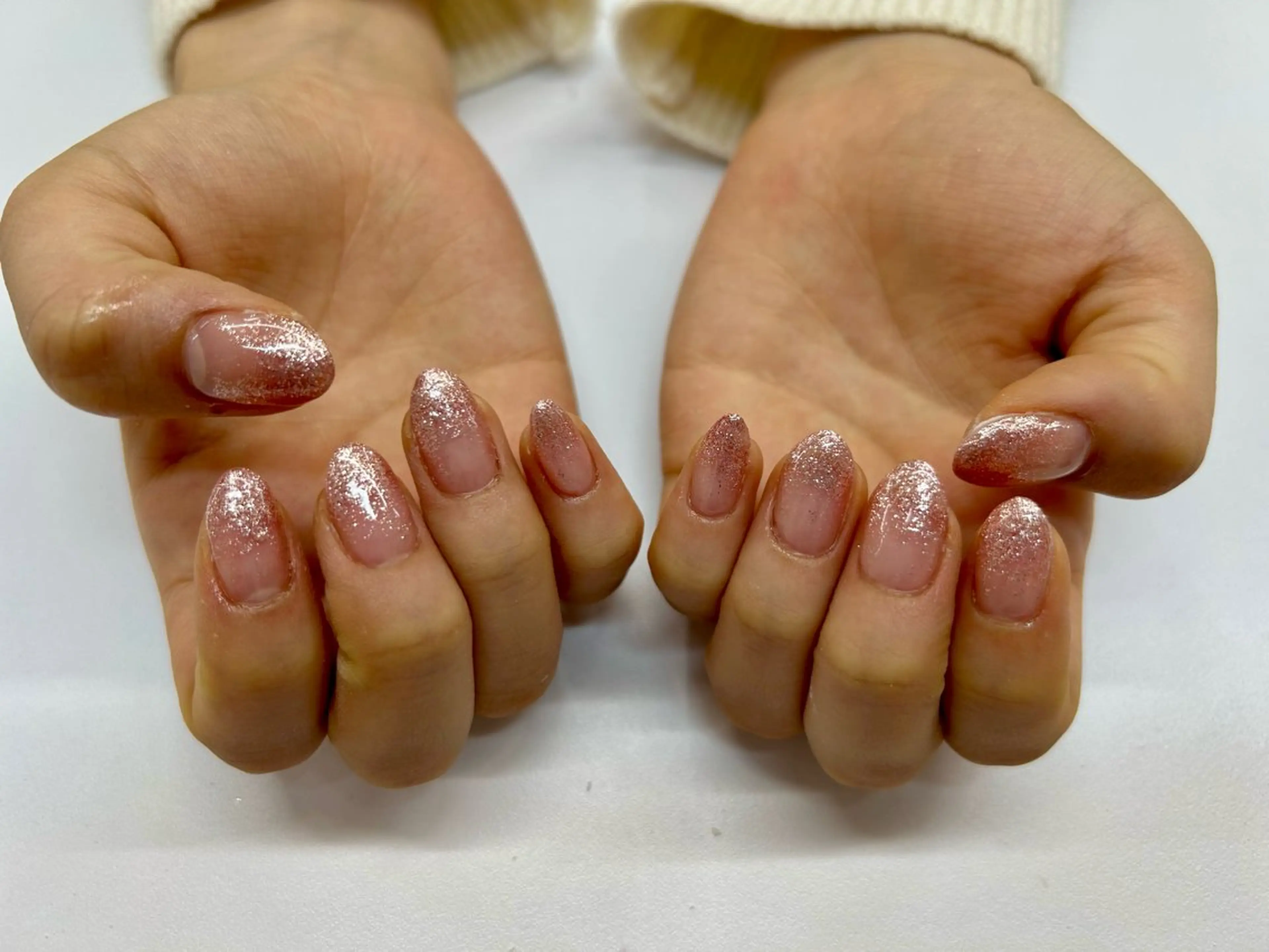 ネイル ラメ(グリッター) ラメグラデーション 鈴木 優花のネイルデザイン