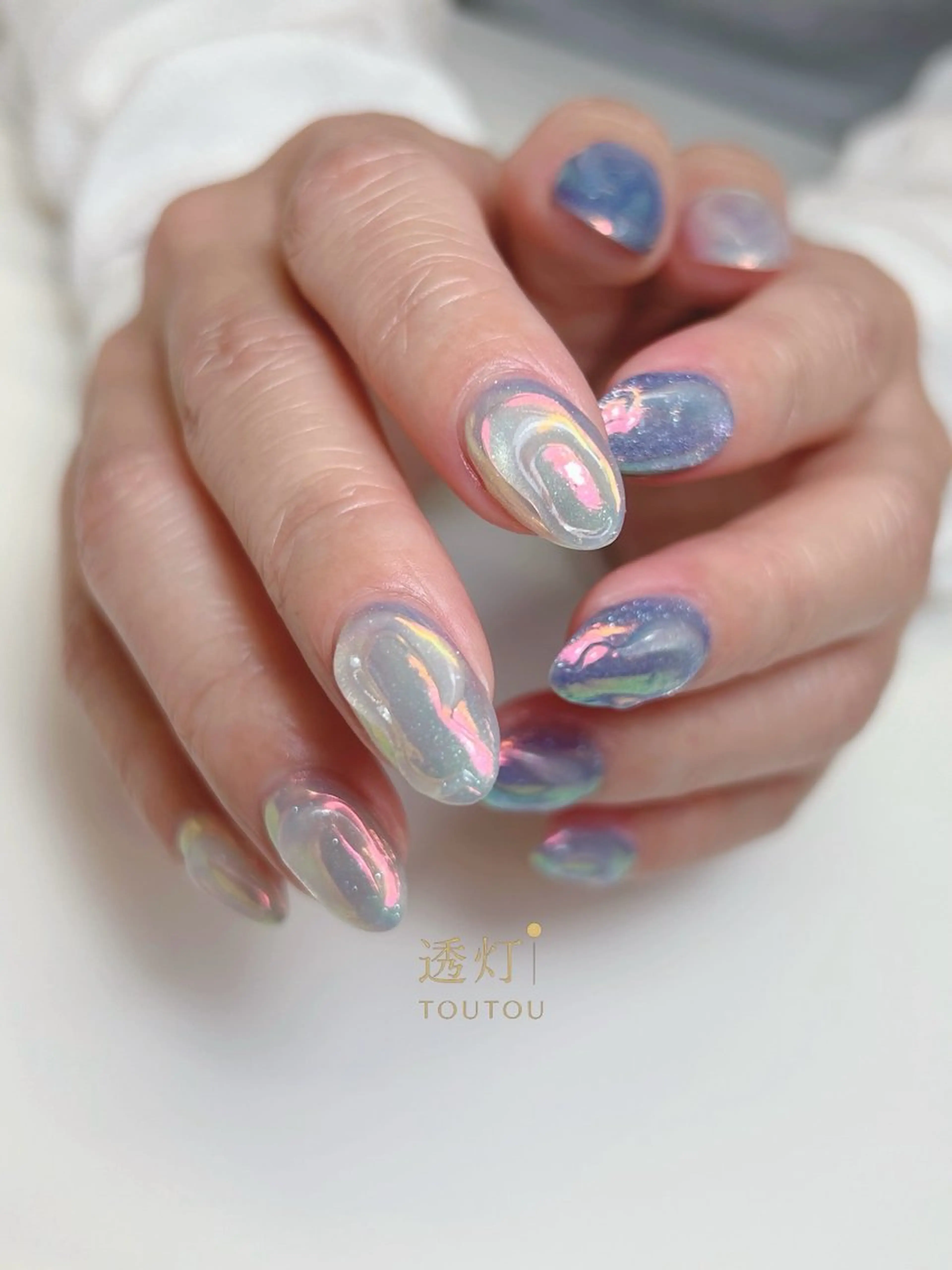 ネイル ハンドネイル 透灯 TOUTOU 🪄のネイルデザイン