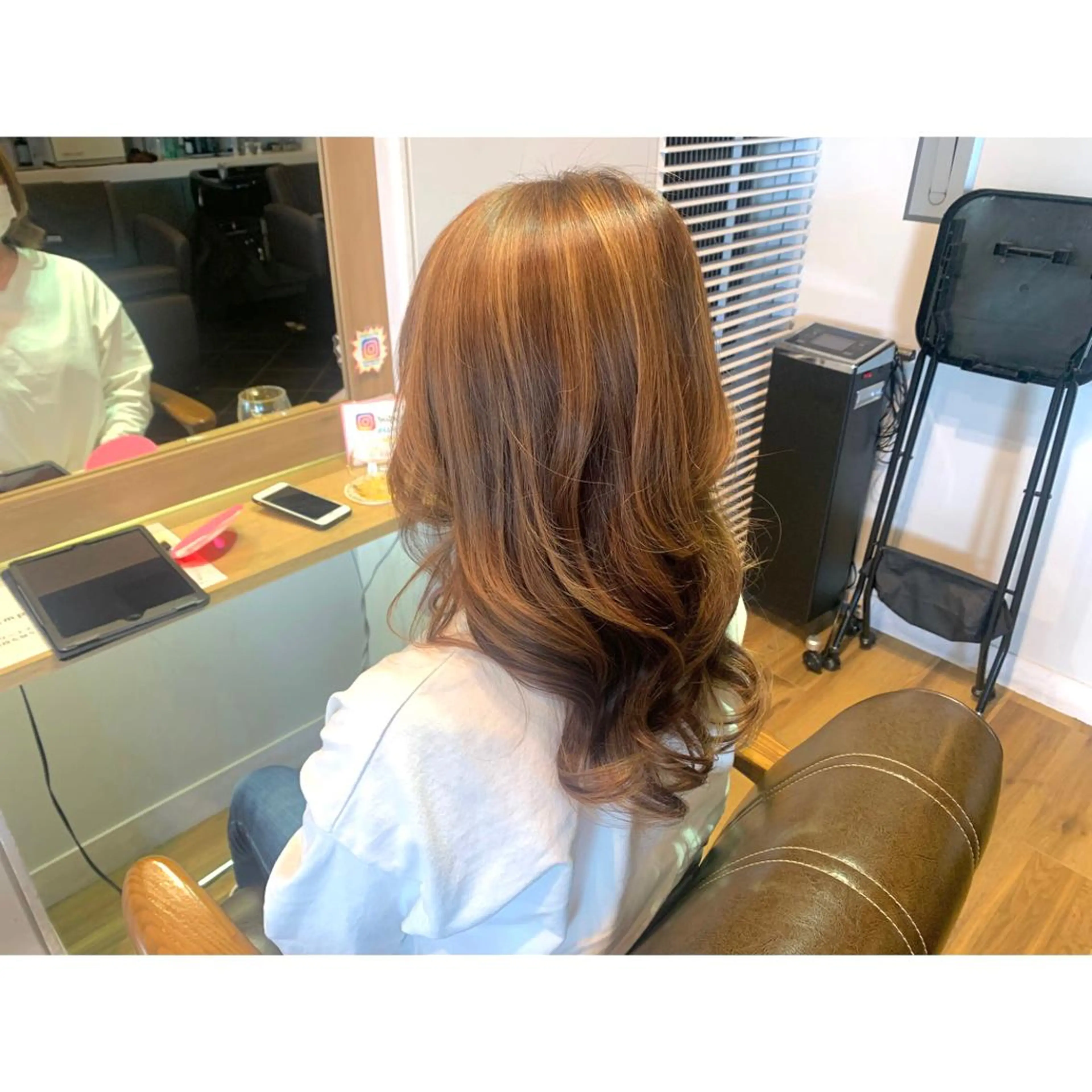 ロング カラー ハイライトカラー ハイライト ヘアカラー トリートメント ツキダテ ユイのヘアスタイル