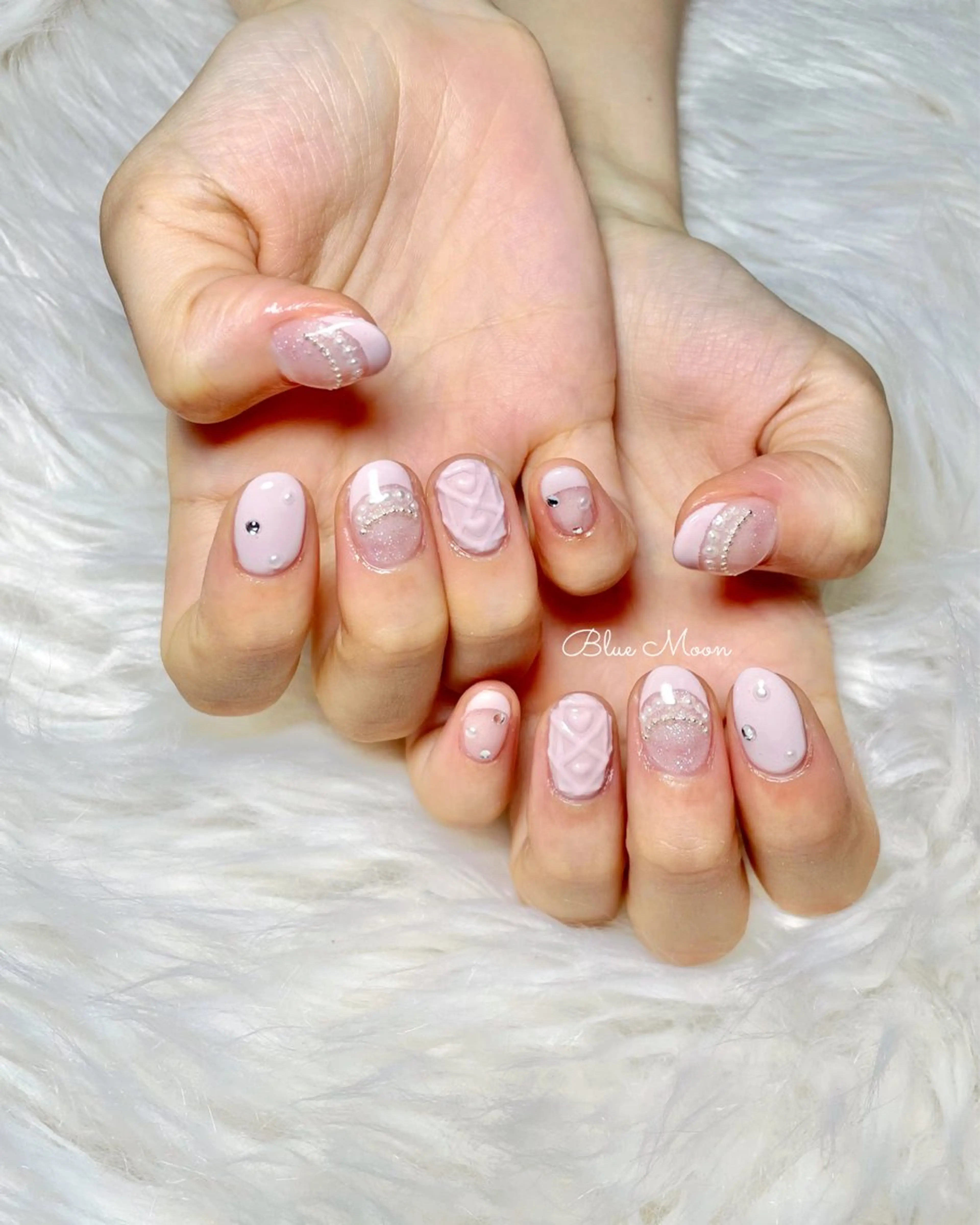 ネイル ハンドネイル フットネイル ハンドケア nail salon Blue Moonのネイルデザイン