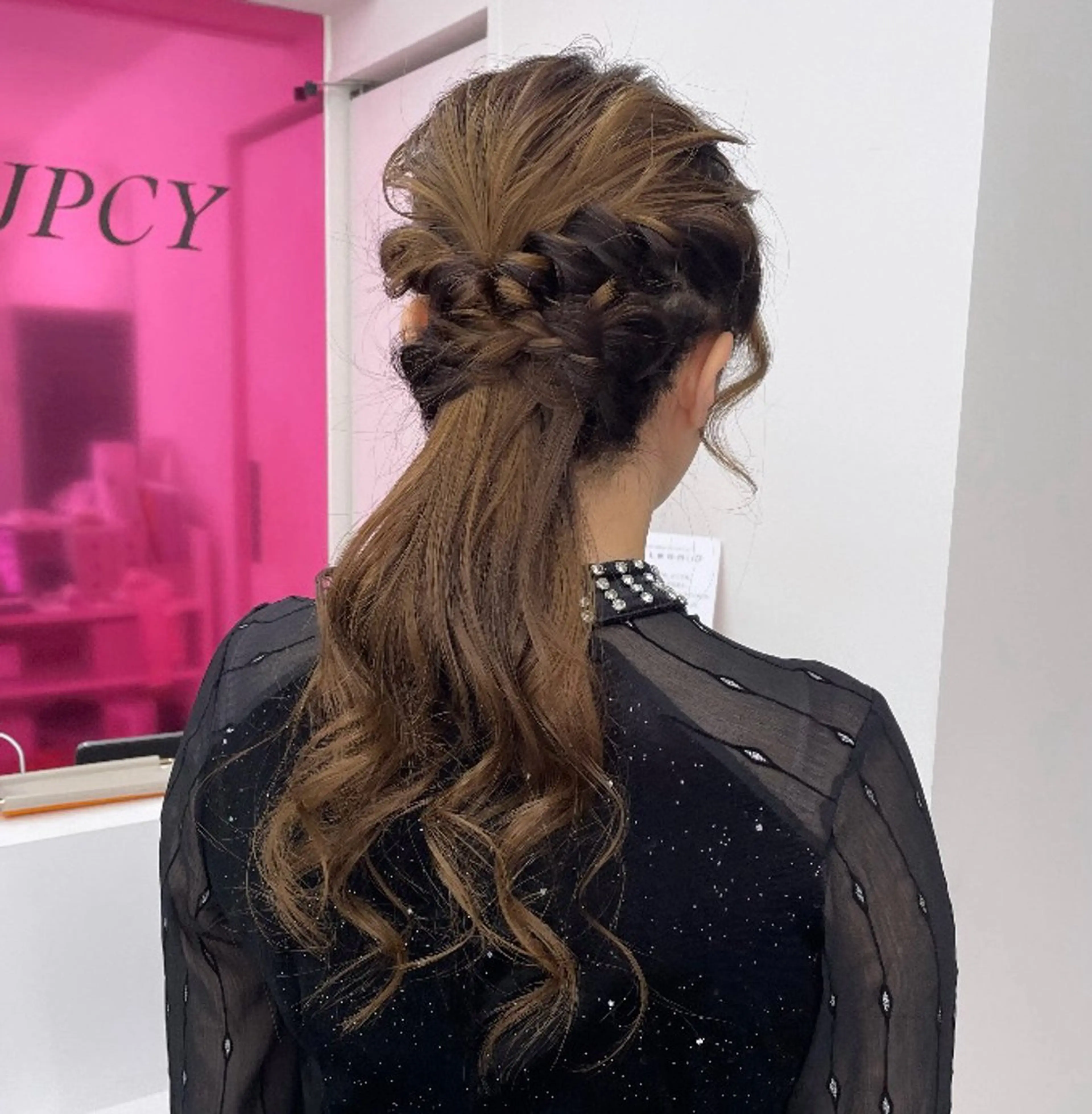 ヘアアレンジ JPCY MIRIYAのヘアスタイル