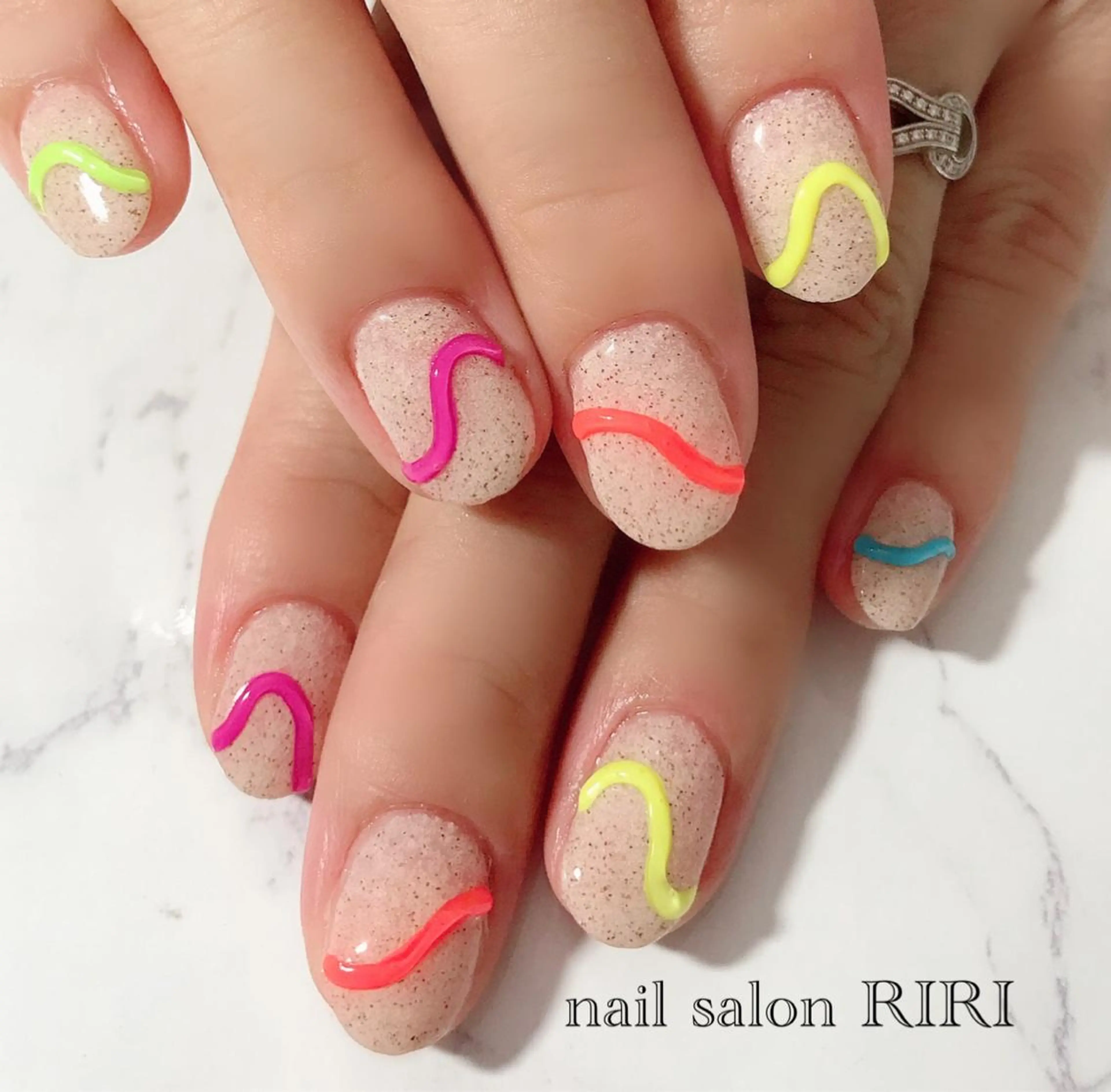 ネイル ニュアンスネイル RIRI リリのネイルデザイン