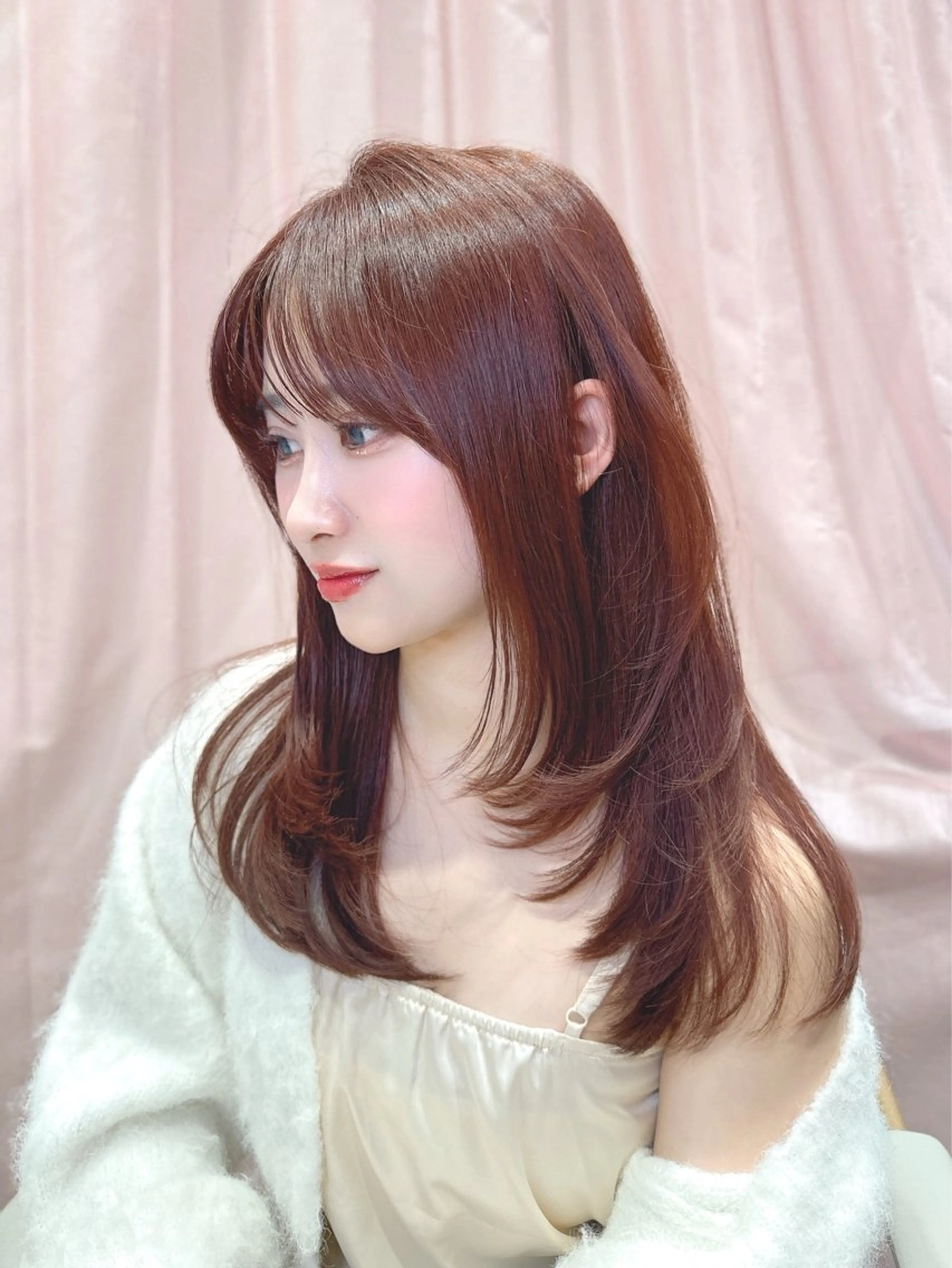 ロング カラー カット ヘアカラー トリートメント ヘッドスパ ヘアセット 韓国ヘア/レイヤー/ 顔まわり/りょーとのヘアスタイル