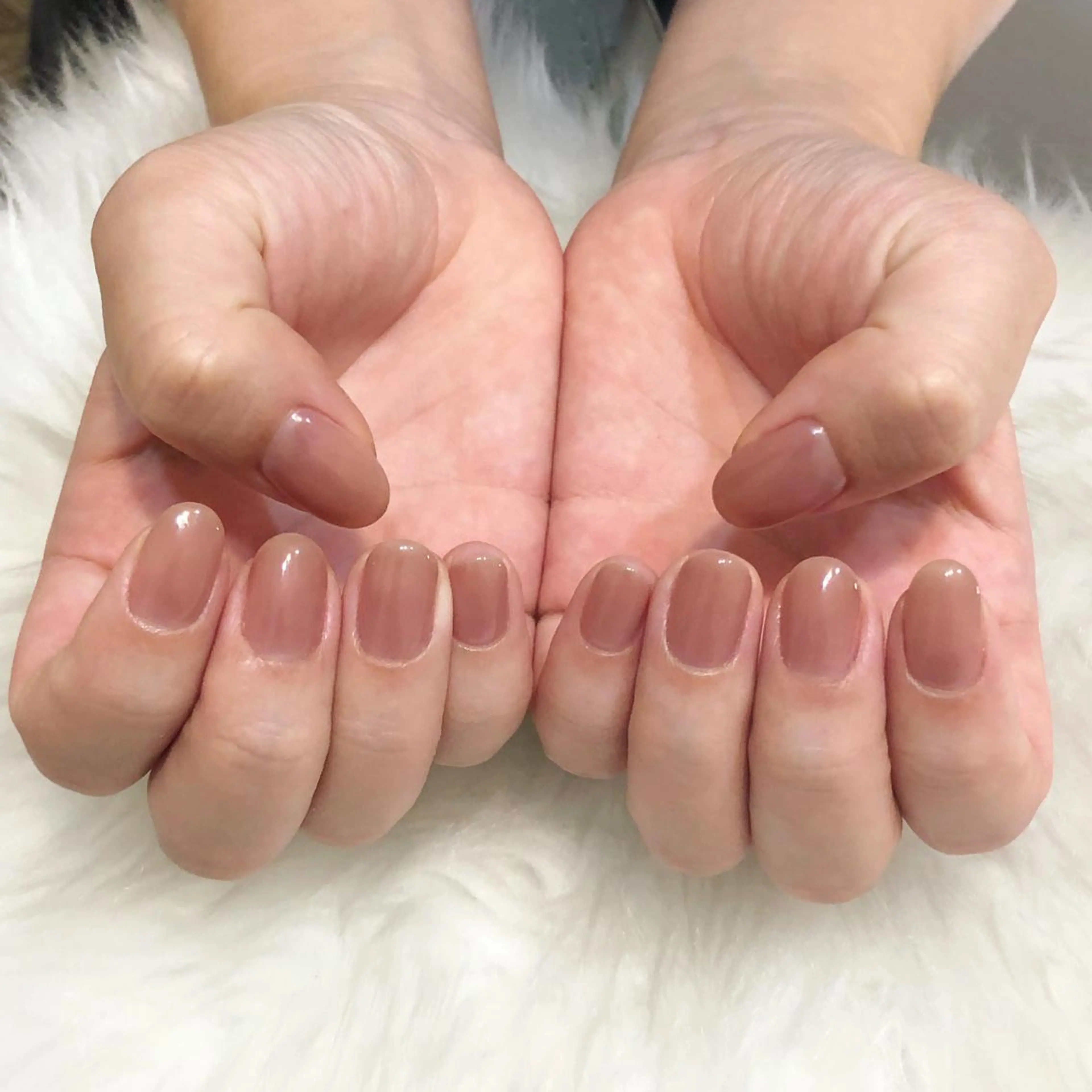 ショート ネイル ワンカラーネイル ハンドネイル T. Kasumiのネイルデザイン