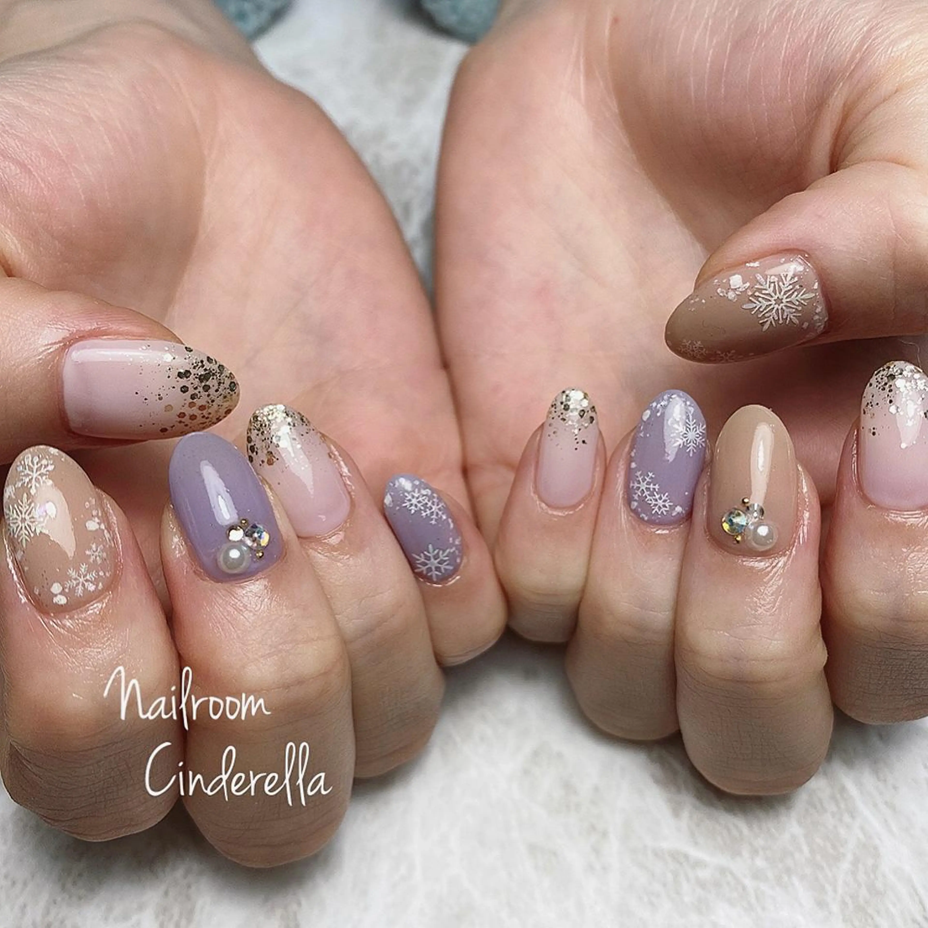 ネイル Nailroom. Cinderellaのネイルデザイン