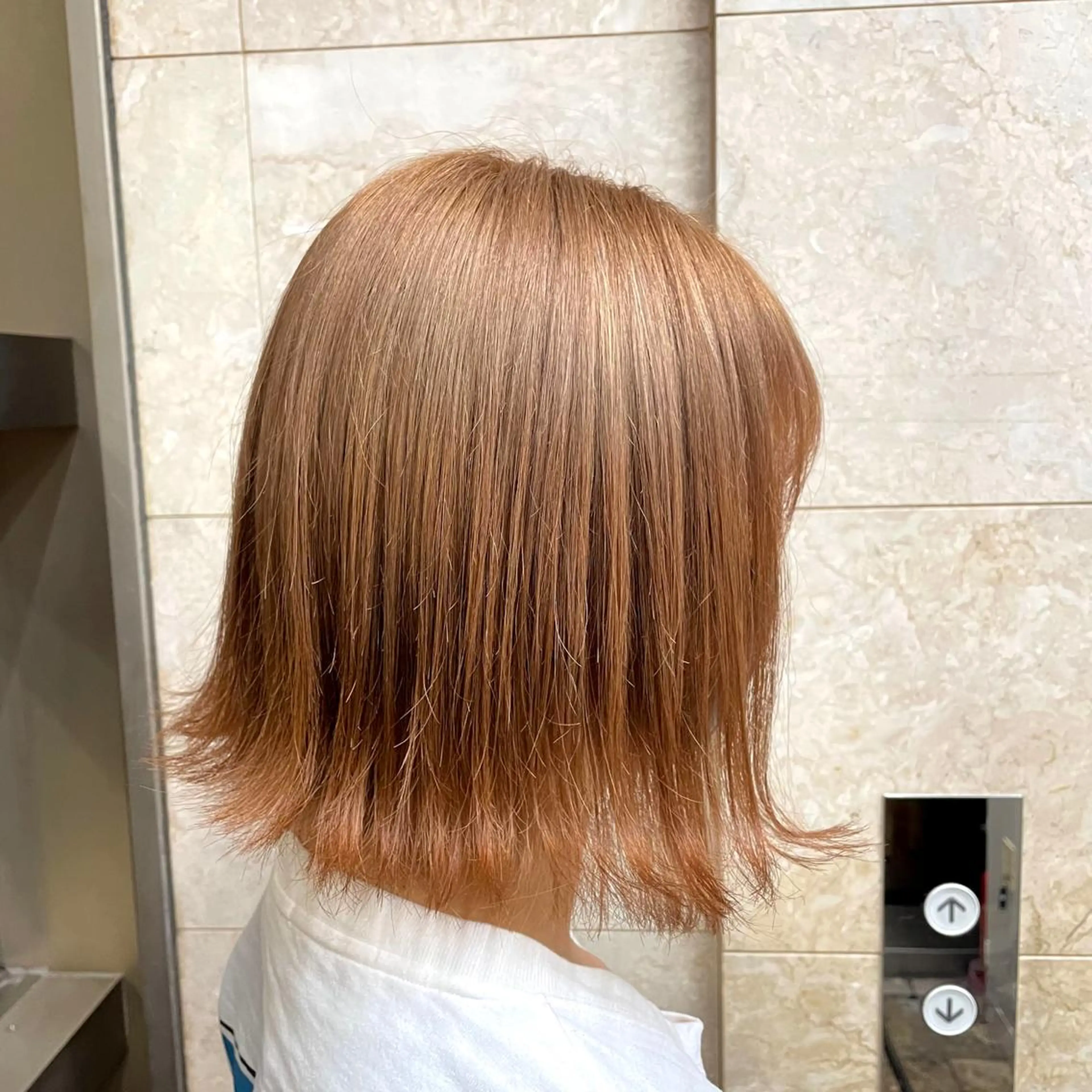 ミディアム カラー ゆう🫧 透明感/ハイトーンのヘアスタイル