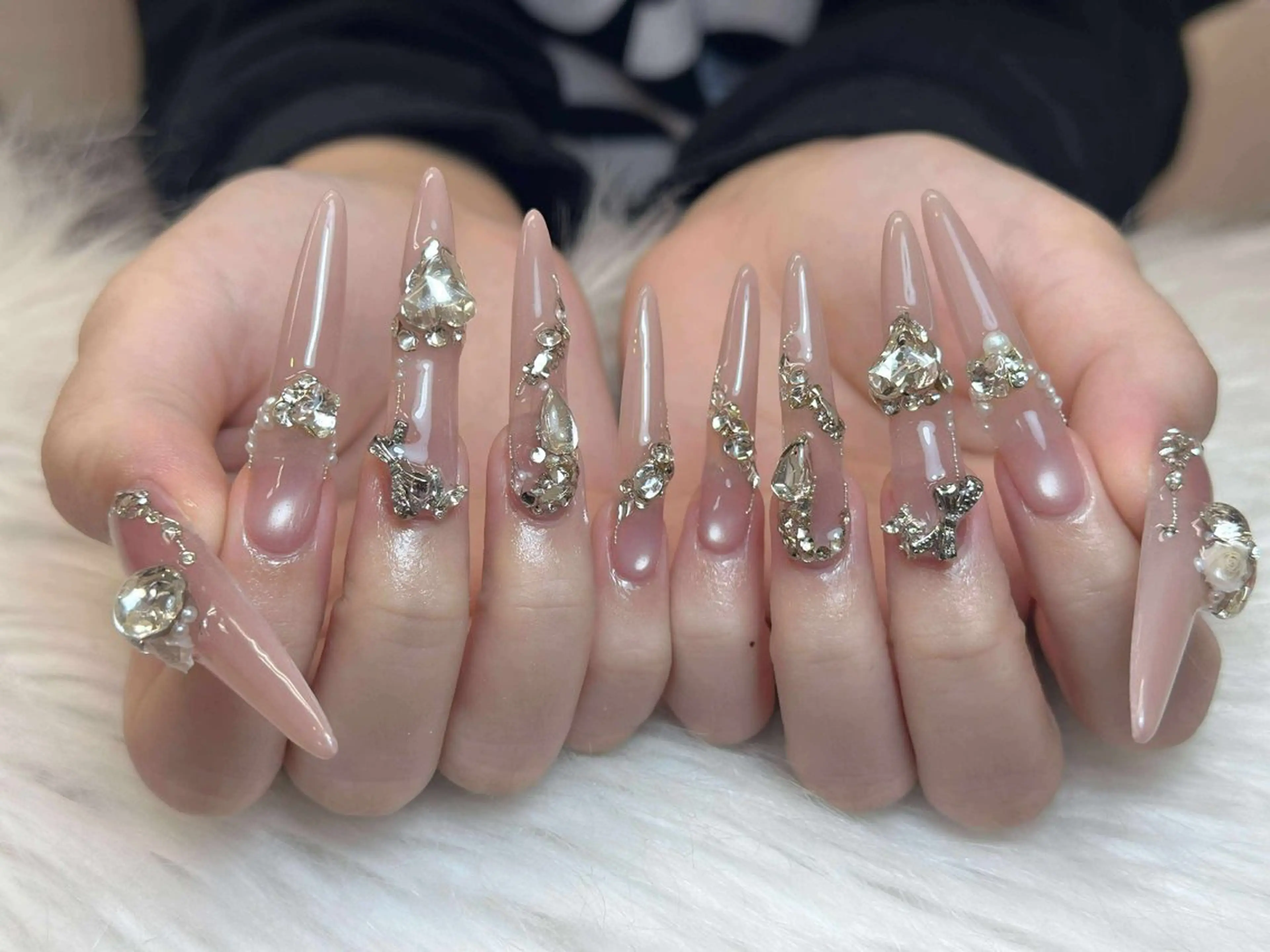 ネイル フレンチネイル ジェルネイル ガーリー 韓国ネイル ロングネイル ハンドネイル NieNail Nezukoのネイルデザイン