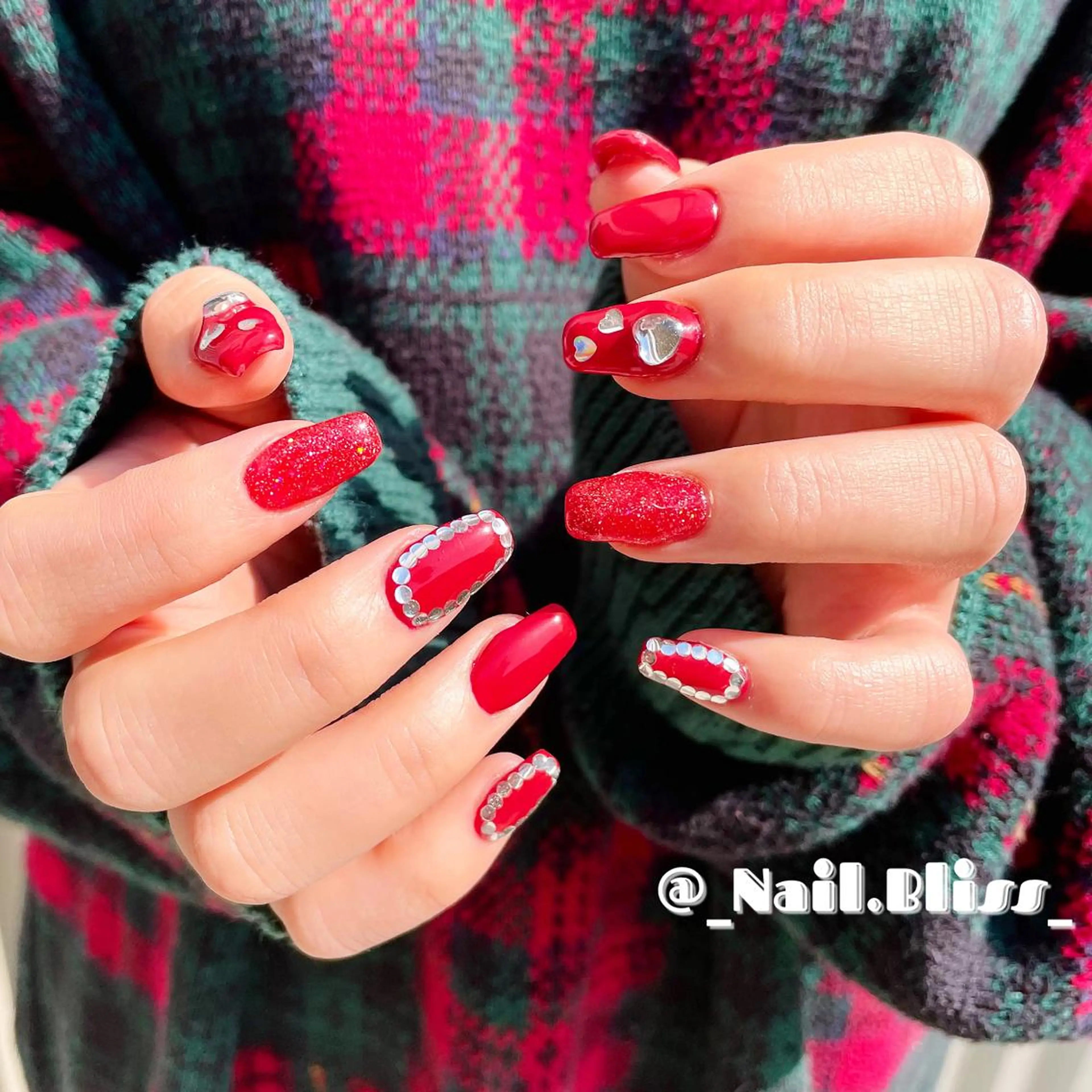 ネイル 赤色 ハンドネイル NAIL BLISSのネイルデザイン