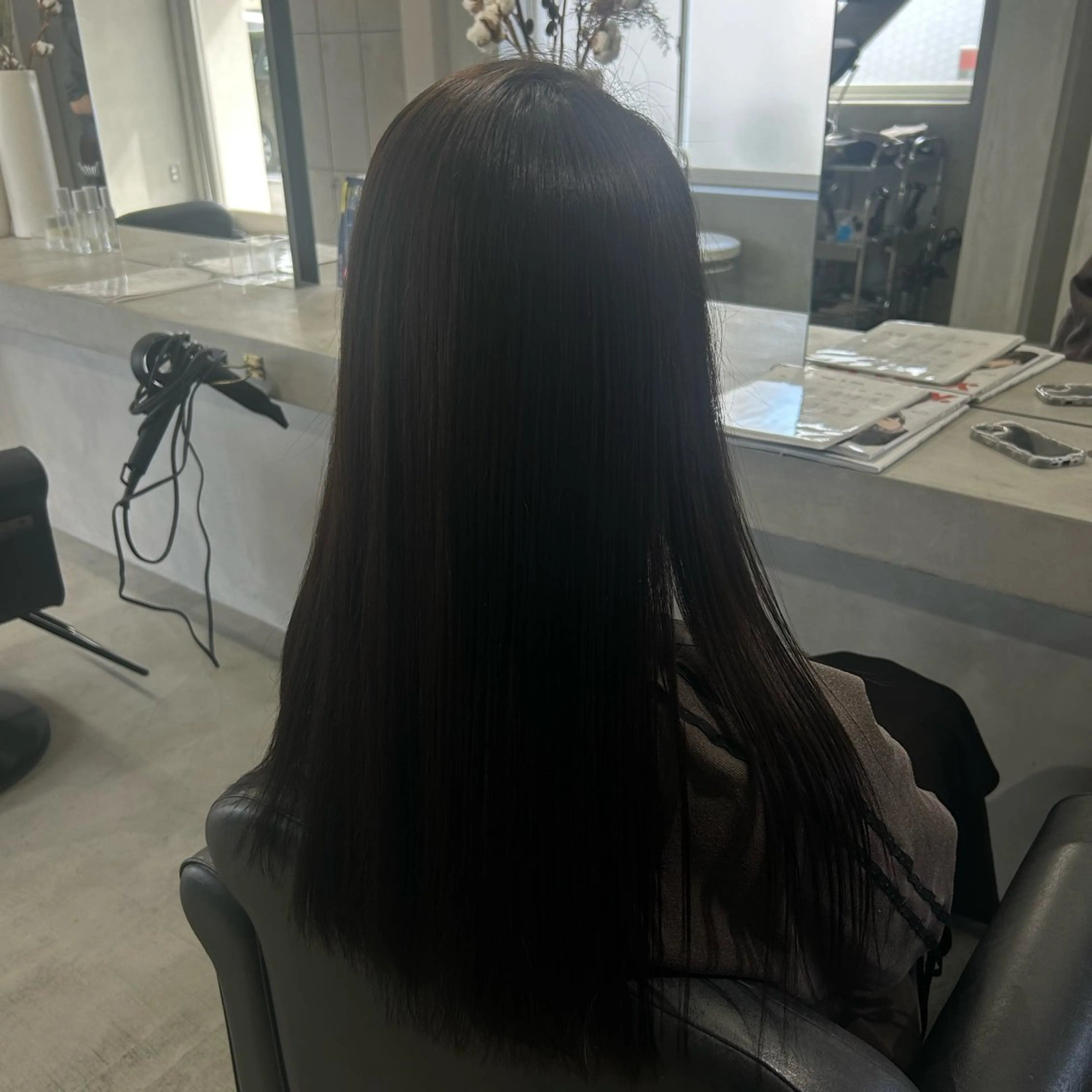 ロング カラー ヘアカラー ヘッドスパ Something MOMOKAのヘアスタイル