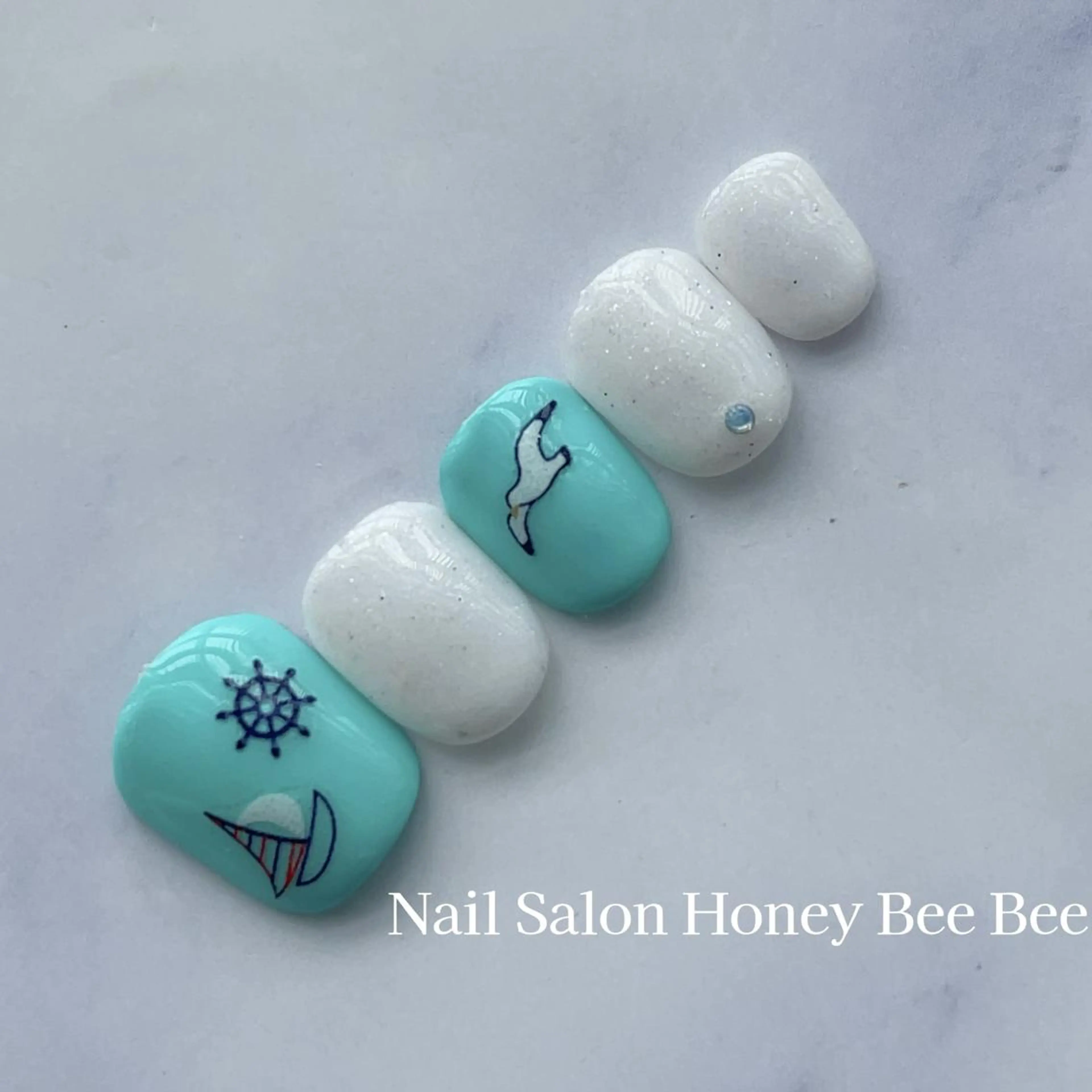 ネイル Nail salon Honey Beeのネイルデザイン