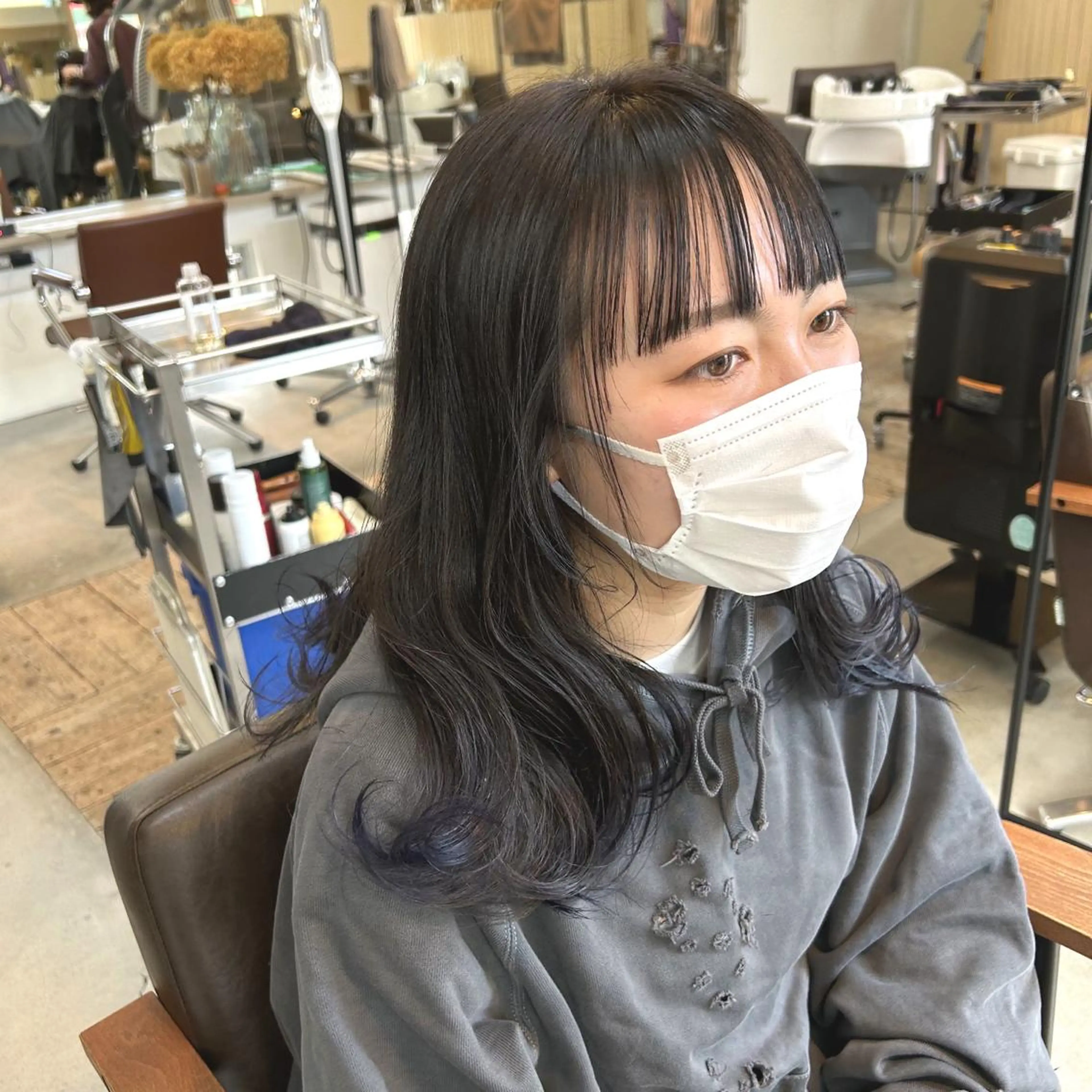 ミディアム カット ヘアカラー 綿貫 美雪のヘアスタイル