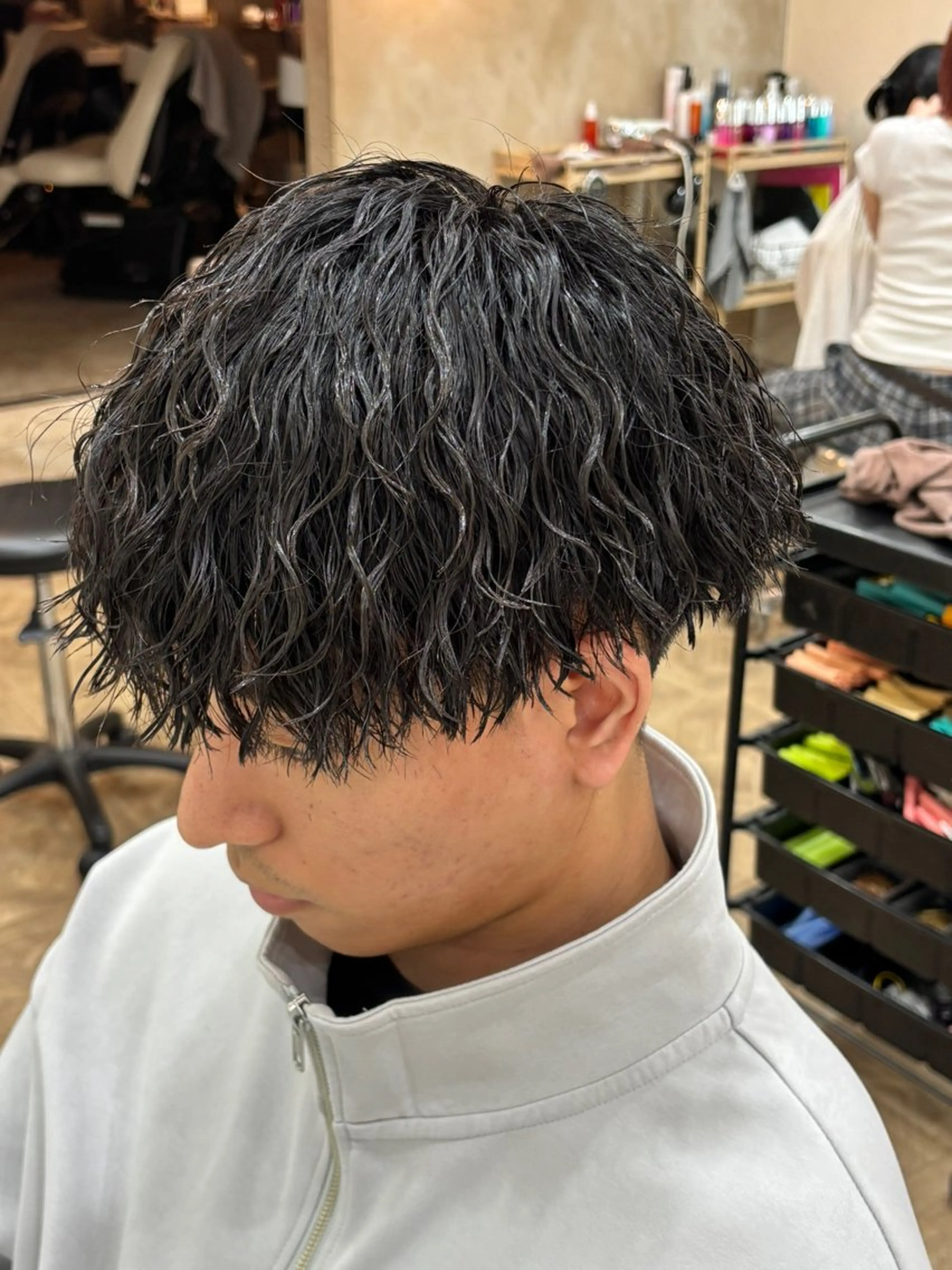 ショート パーマ メンズ カット パーマ トリートメント パーマ職人DAIKI ツイスパ/波巻きのヘアスタイル