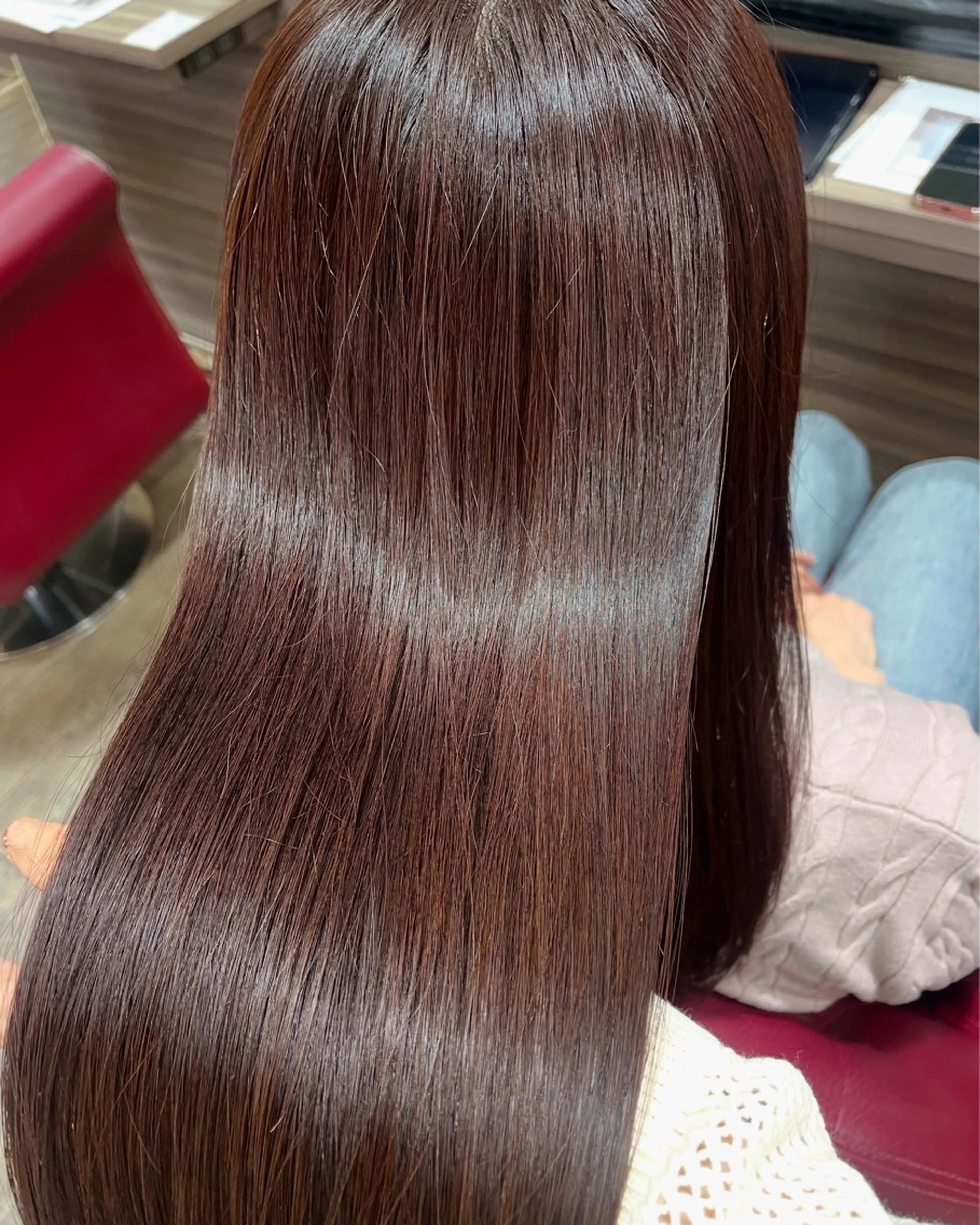 ロング 色落ちまで可愛い🩷 透明感🩵安江理緒のヘアスタイル