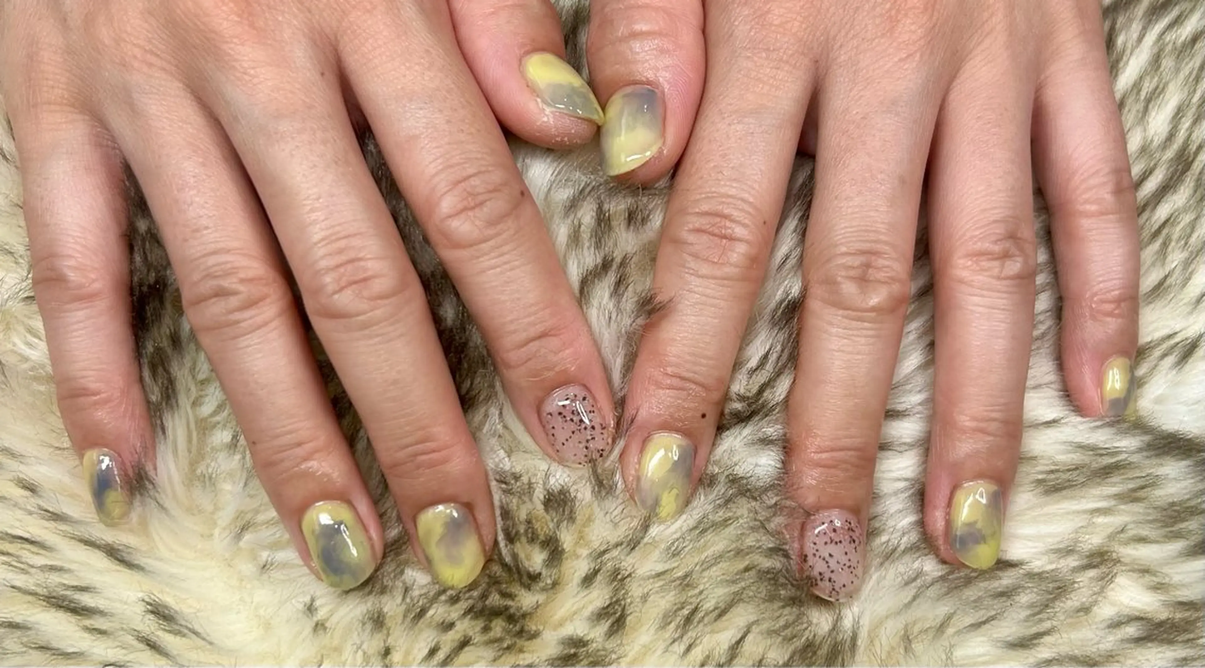 ネイル nailroom HARU.のネイルデザイン