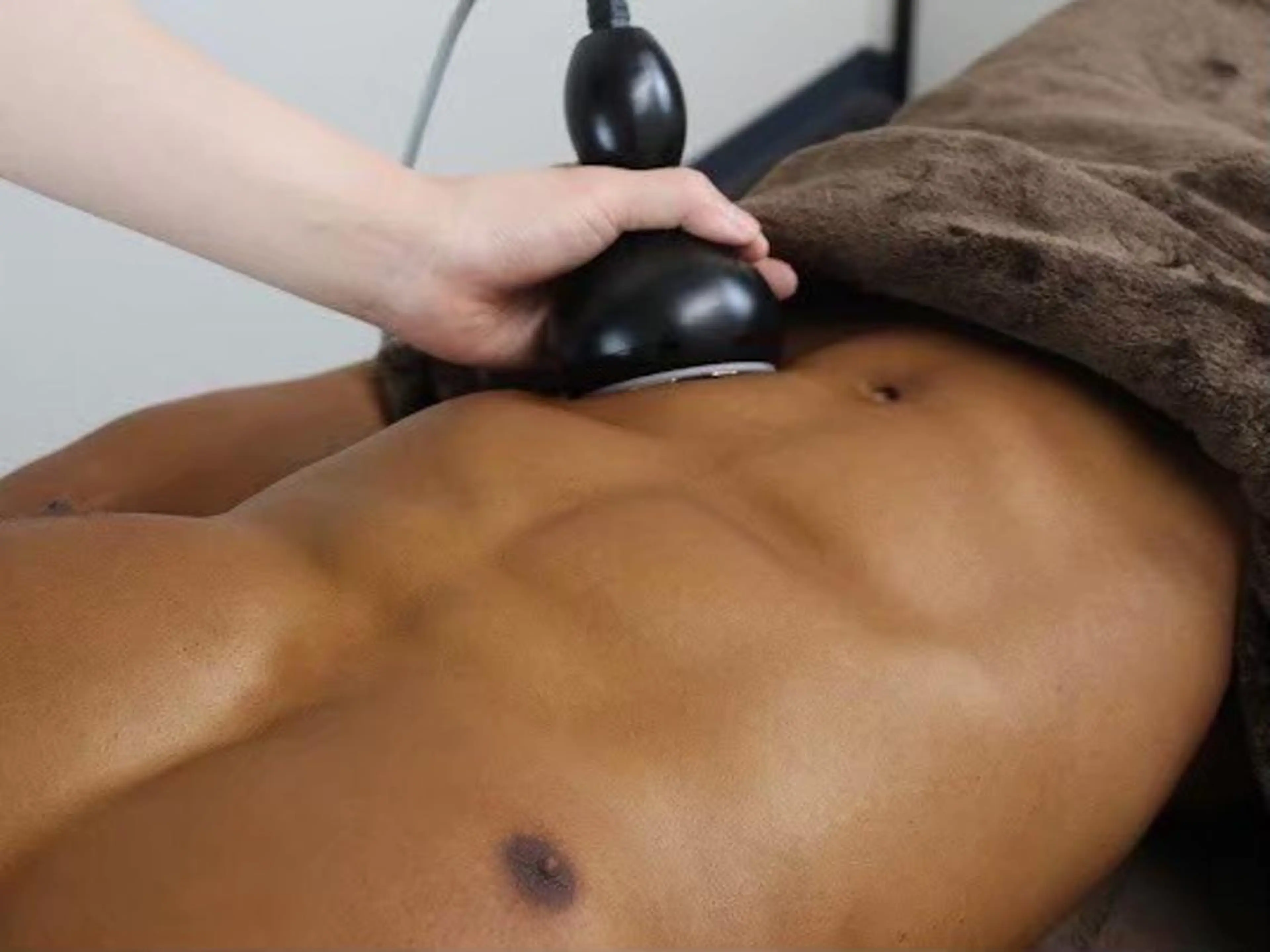 エステ メンズ脱毛　AXIA 日高　雅史のエステ・リラクイメージ