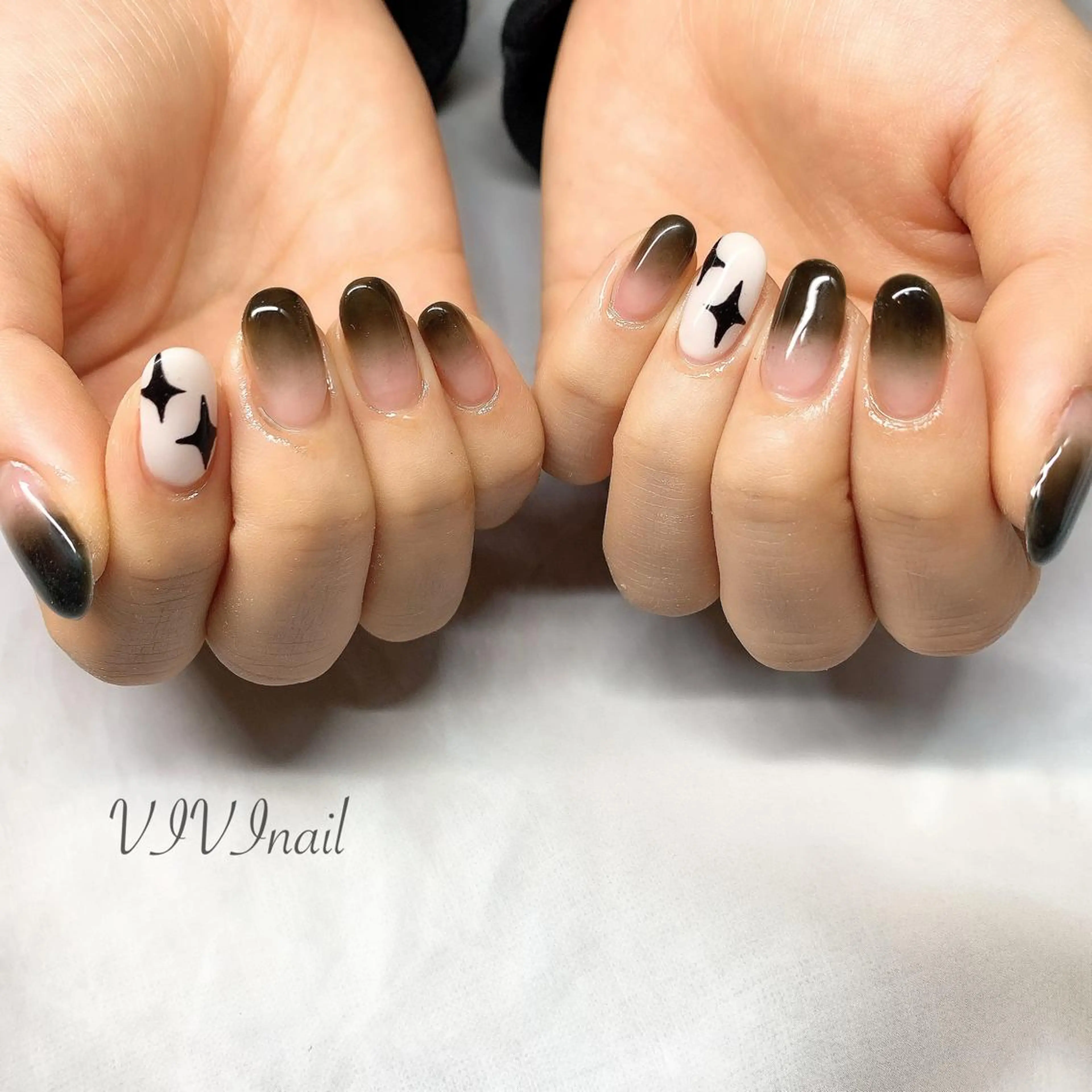 ネイル グラデーション ハンドネイル vivi nailのネイルデザイン