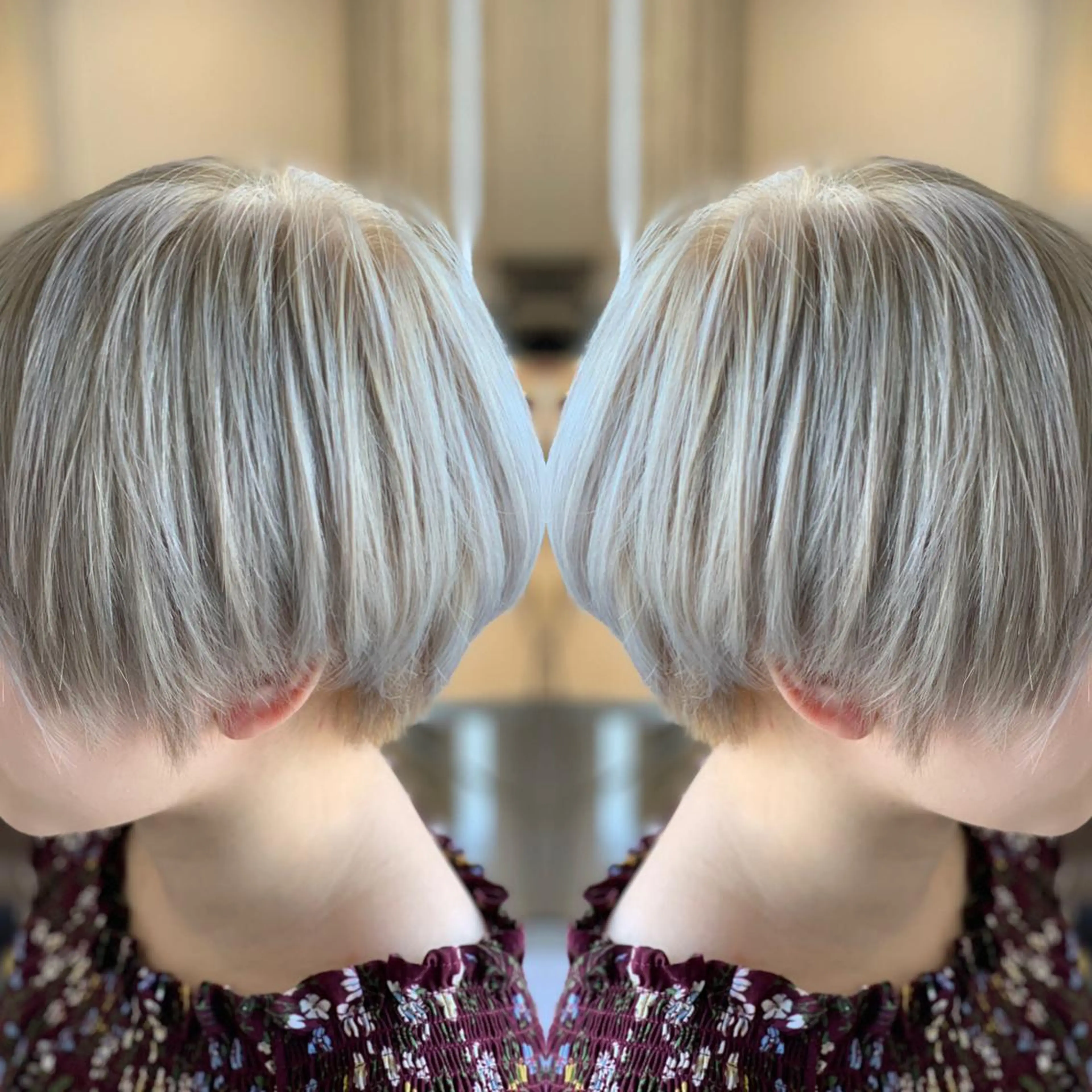 ショート カラー ヘアカラー トリートメント LUXBE LUCEのヘアスタイル