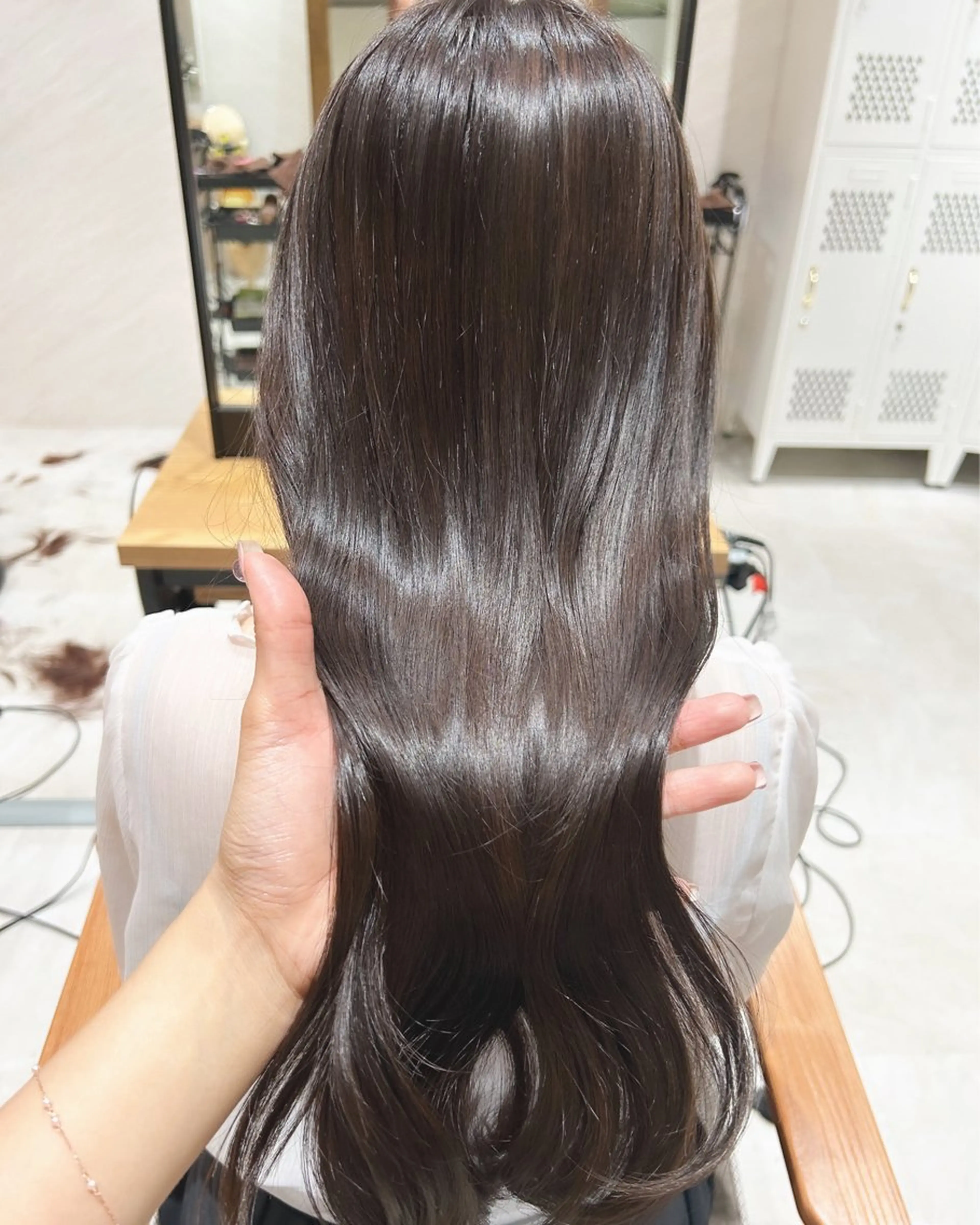 セミロング カラー ブラウンカラー 🎀レイヤー・艶カラ ー🎀YUMEKAのヘアスタイル