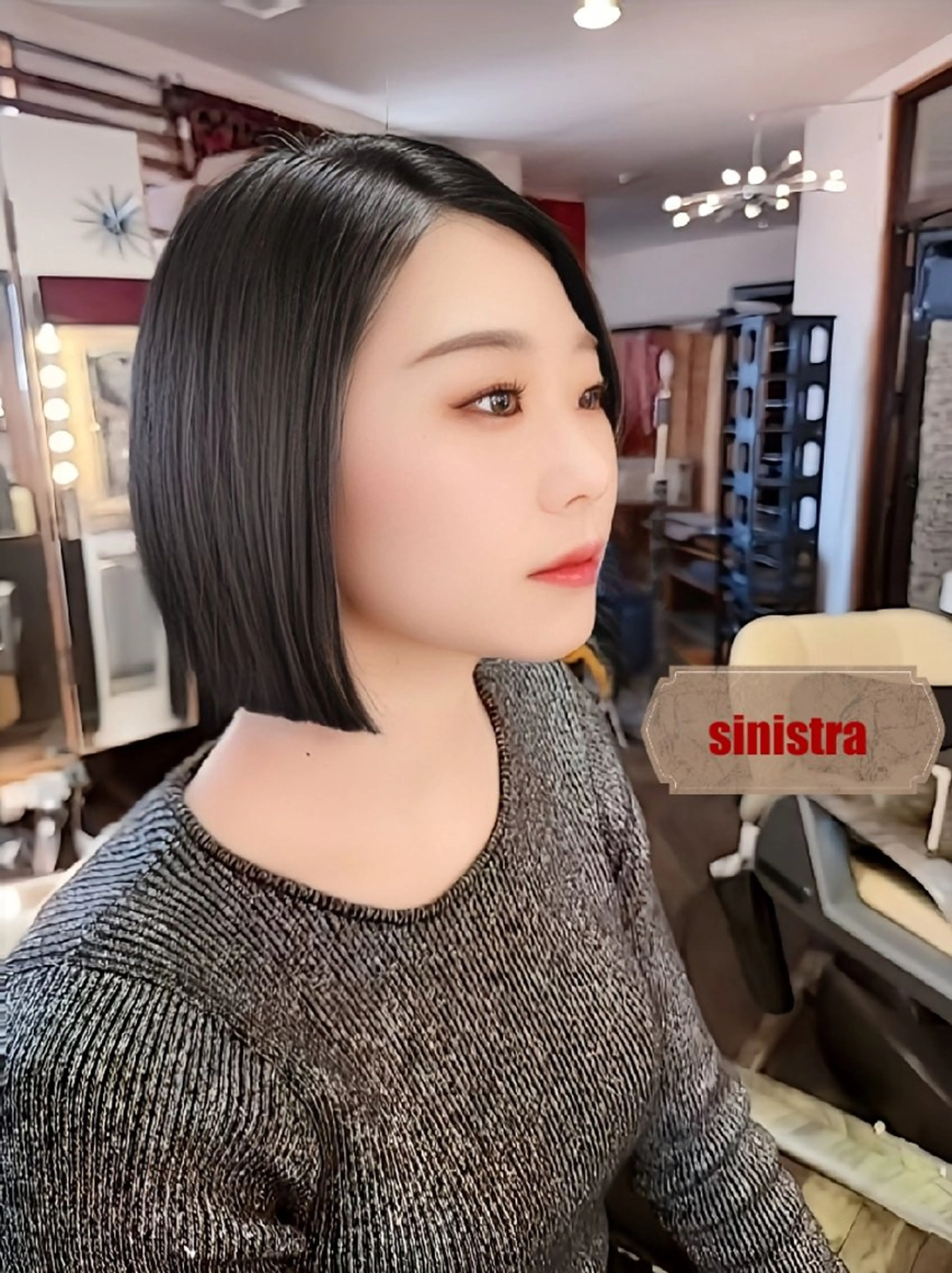 ショート カラー 黒髪 ボブ カット ヘアカラー トリートメント 足利市・原宿・表参道 シニストラのヘアスタイル