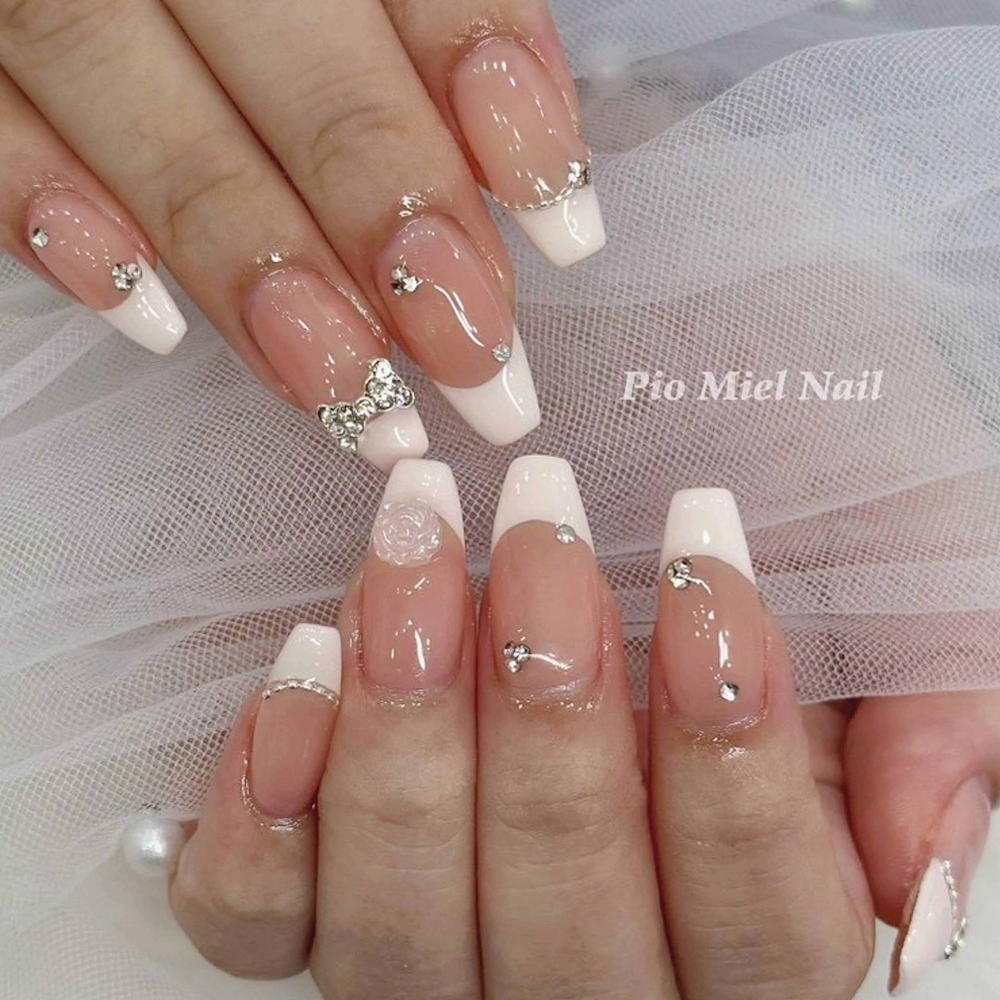 ネイル アートネイル クリアネイル 長さ出し フレンチネイル ジェルネイル ハンドネイル momo 長さだしのネイルデザイン