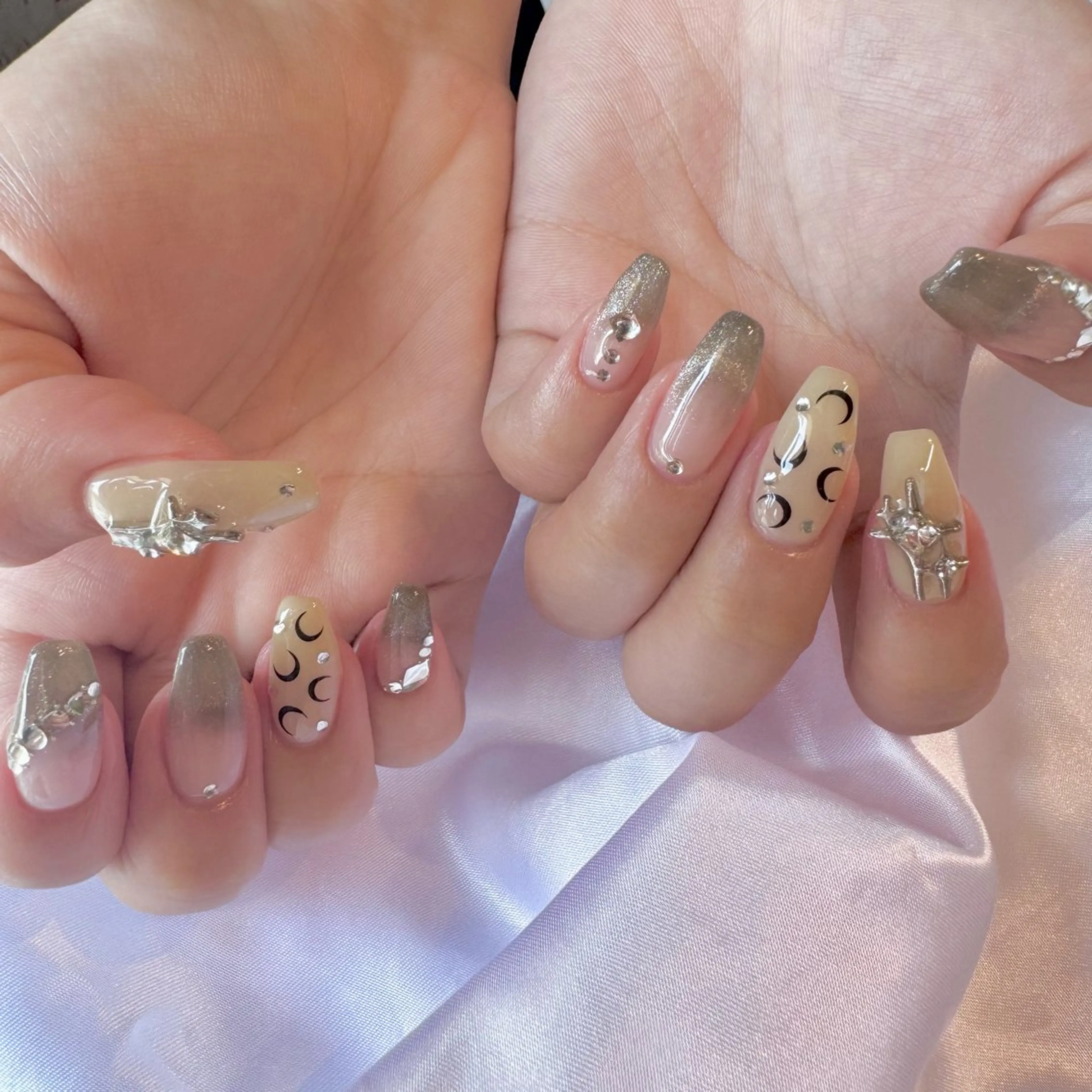 ネイル 韓国ネイル ハンドネイル nail salon e'mu💐のネイルデザイン