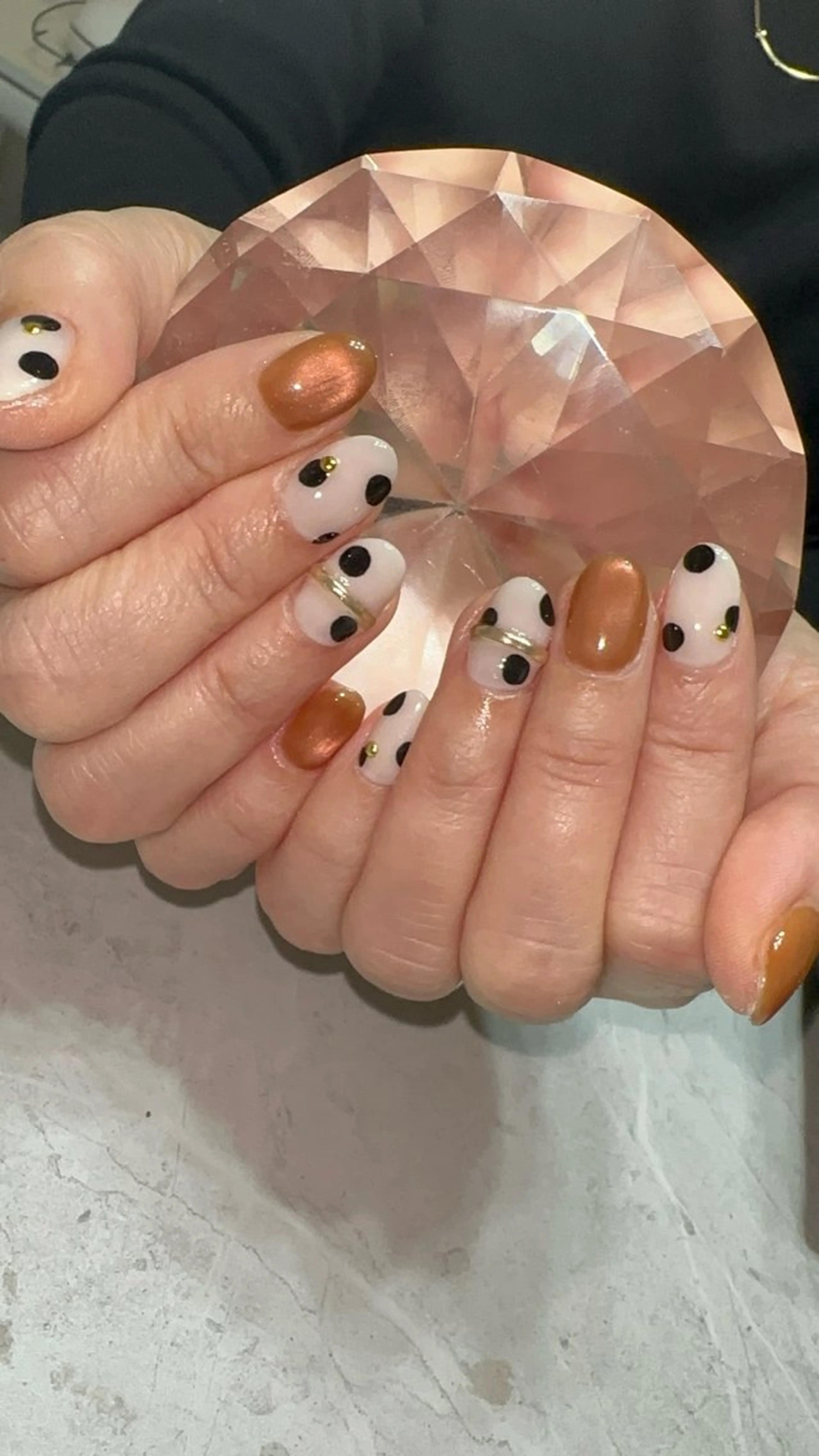 ネイル ドット キラキラネイル マグネットネイル ハンドネイル with nail.のネイルデザイン