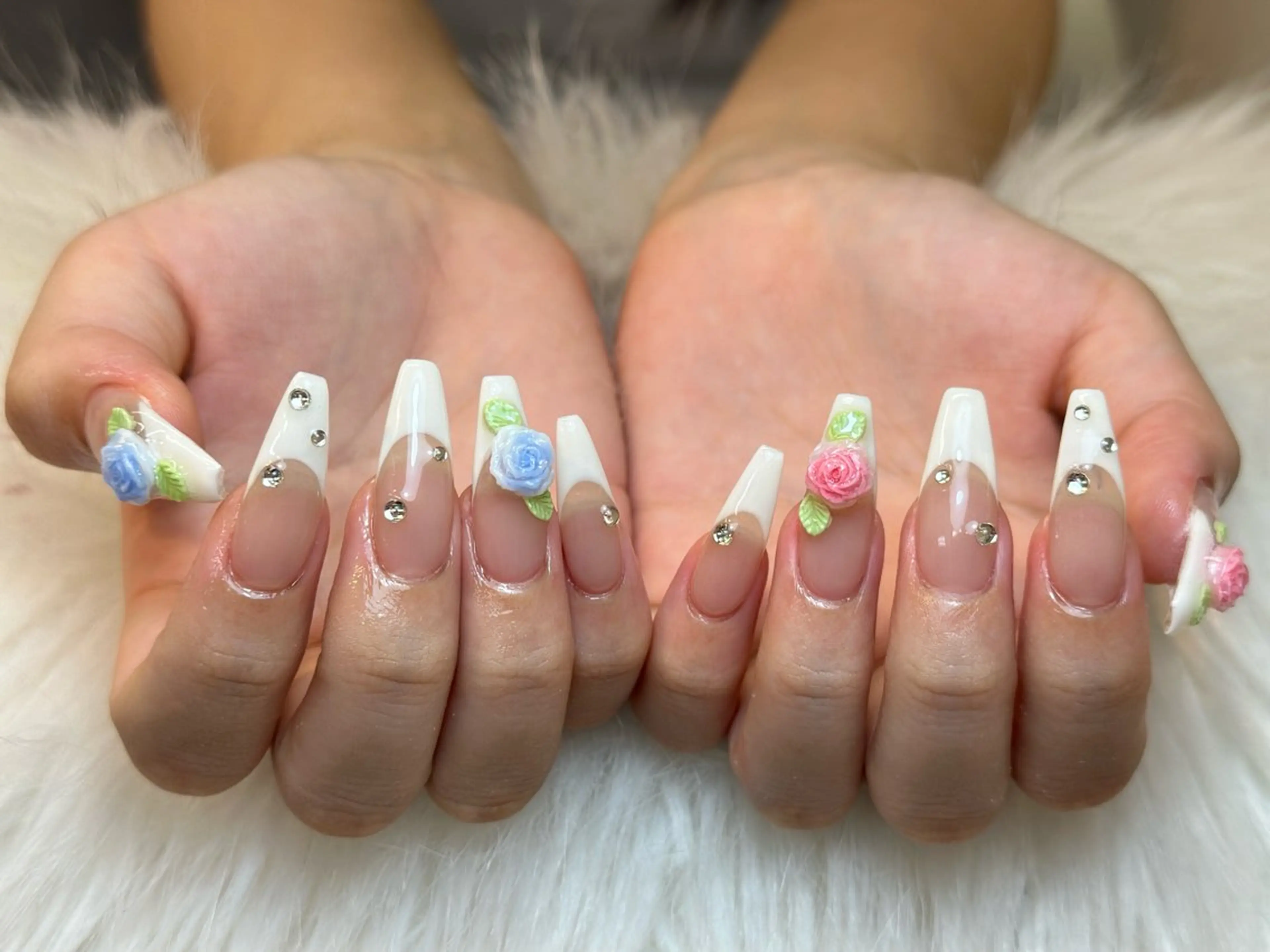 ネイル アートネイル フレンチネイル ジェルネイル ハンドネイル JennNail_ マオのネイルデザイン