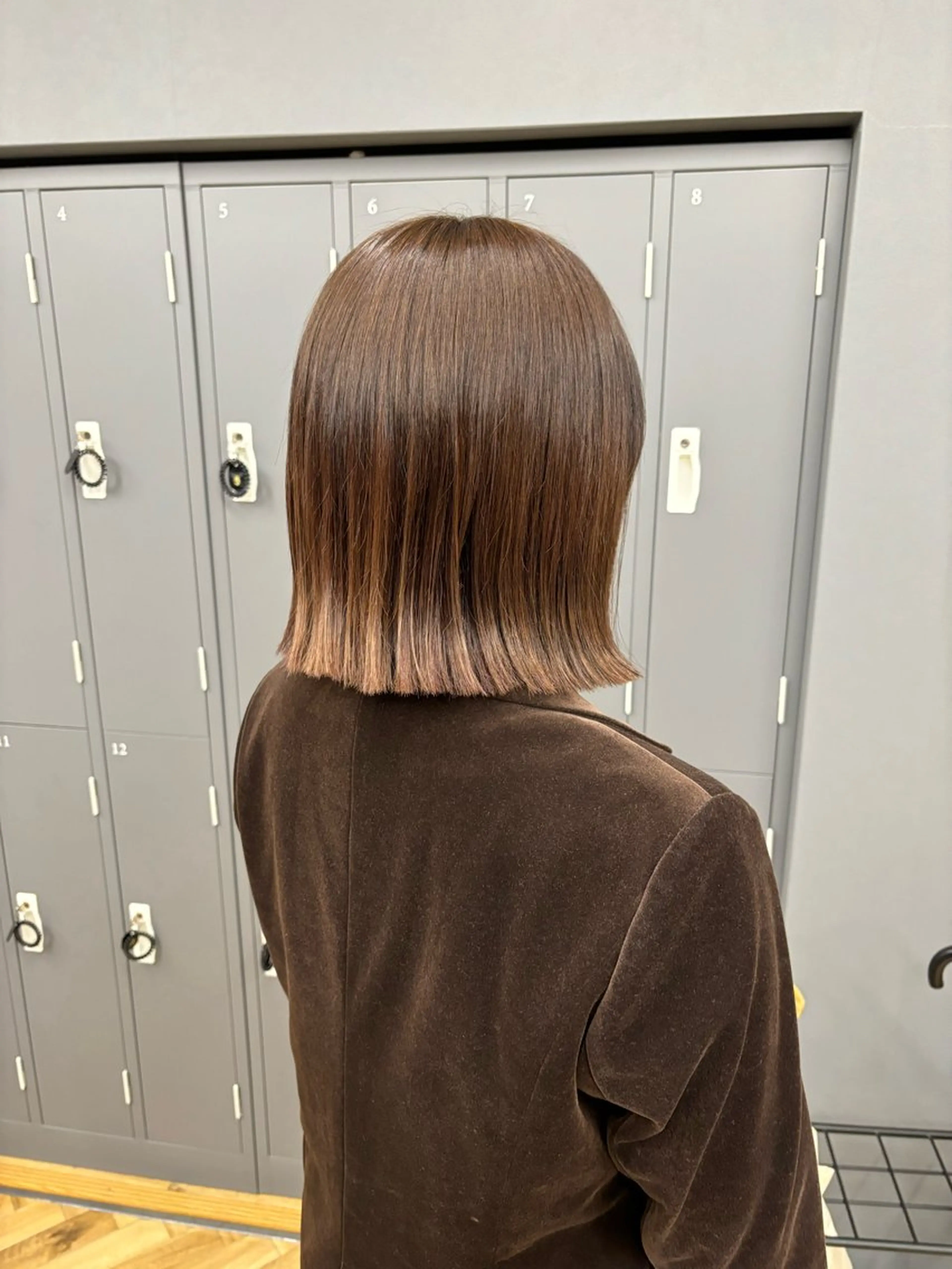 ショート ボブ レイヤーカット 重里 瑠花のヘアスタイル